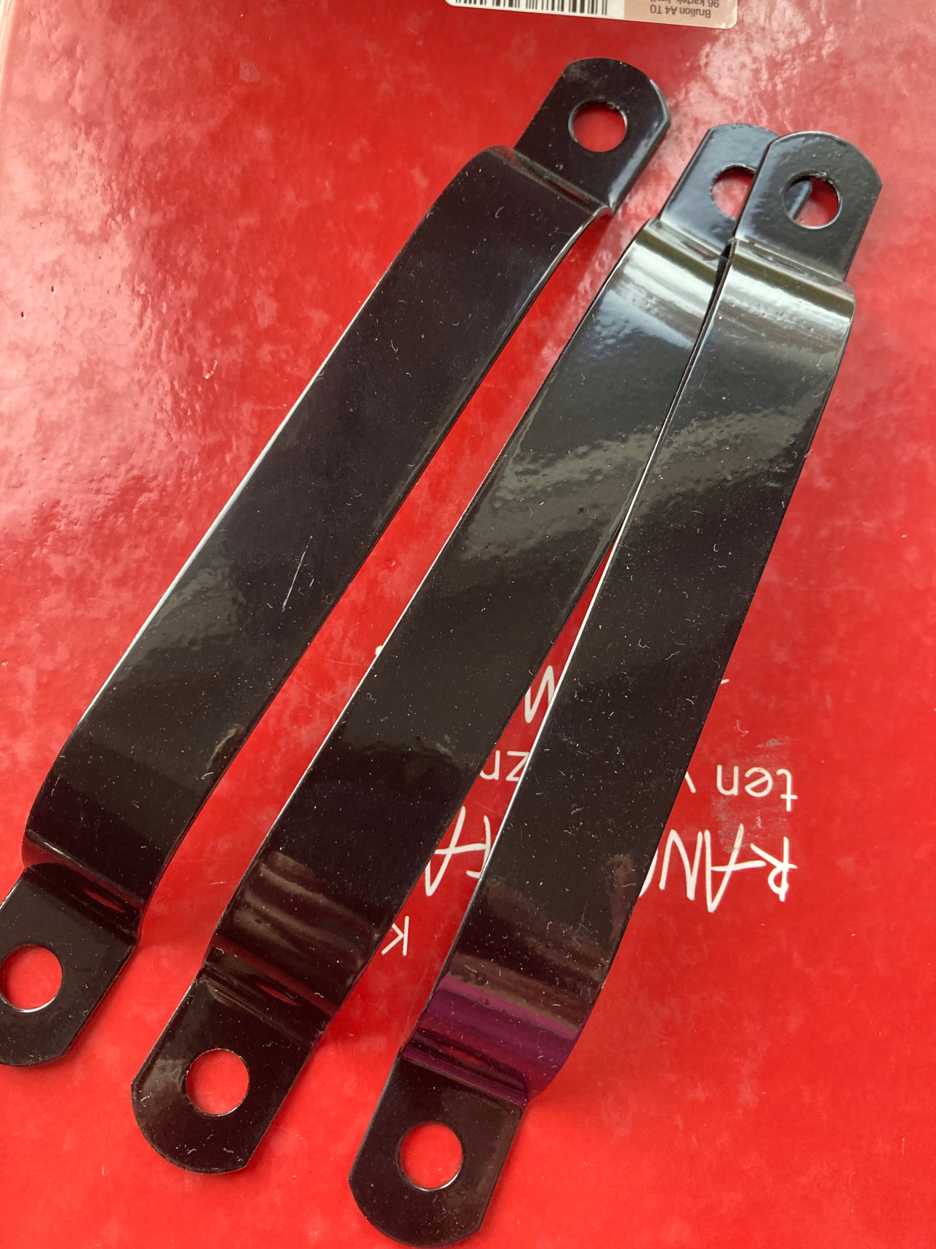 

Opaska lakierowana listkowa fi42 siatka czarna