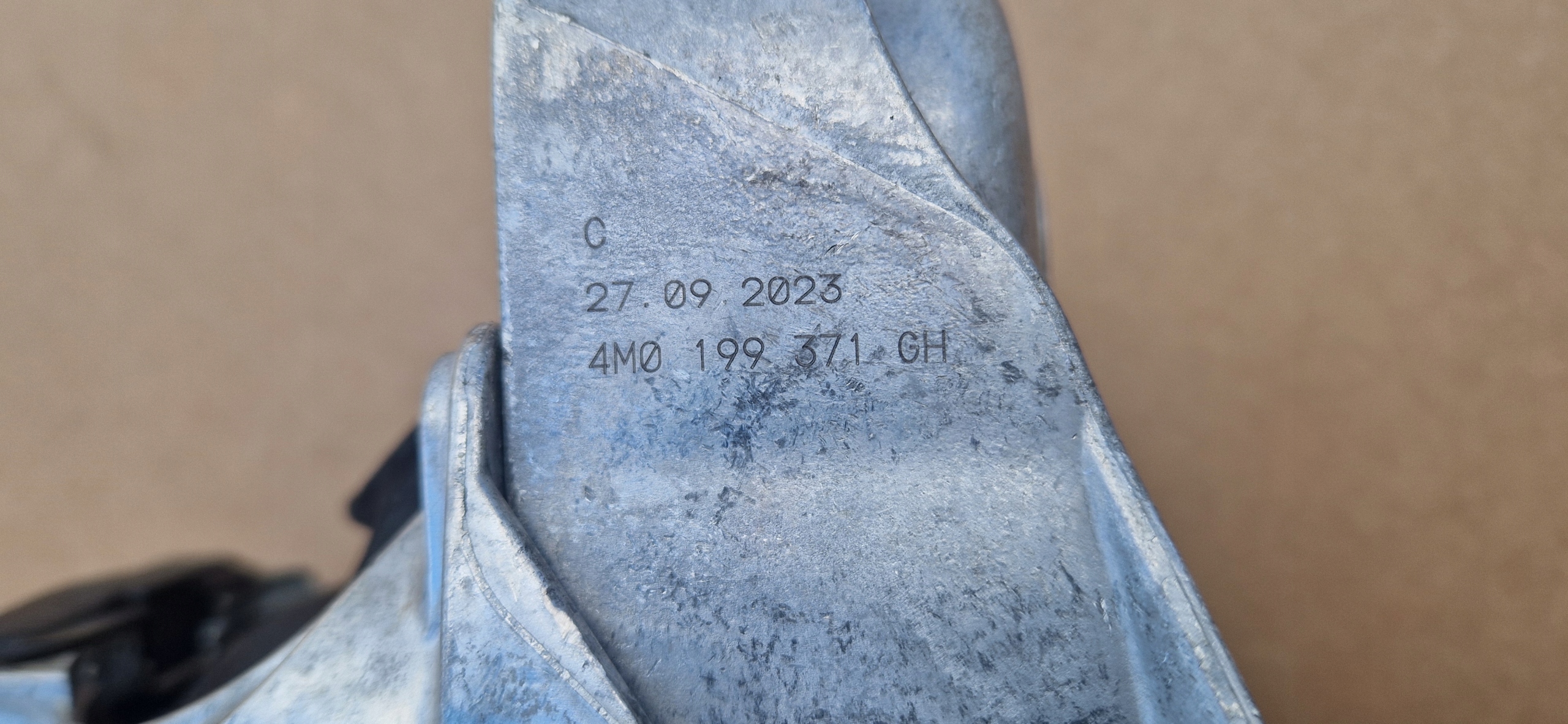engine mount 4M0199371GH AUDI A6 A7 Q5 Q7 original as new