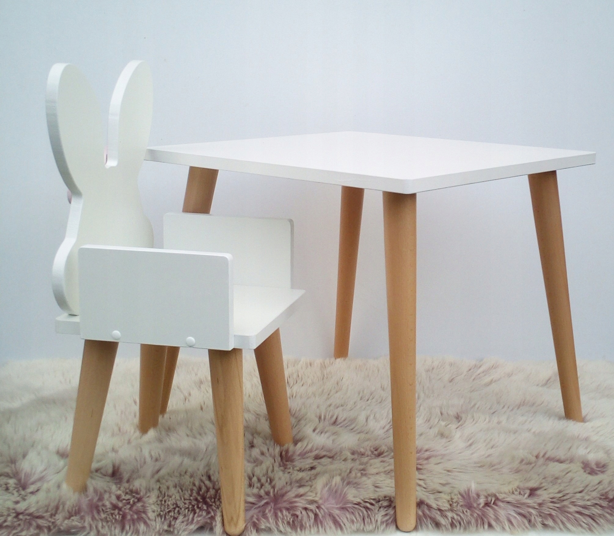 Stolik z krzesełkiem dla dzieci, podłokietniki Szerokość stołu 50 cm