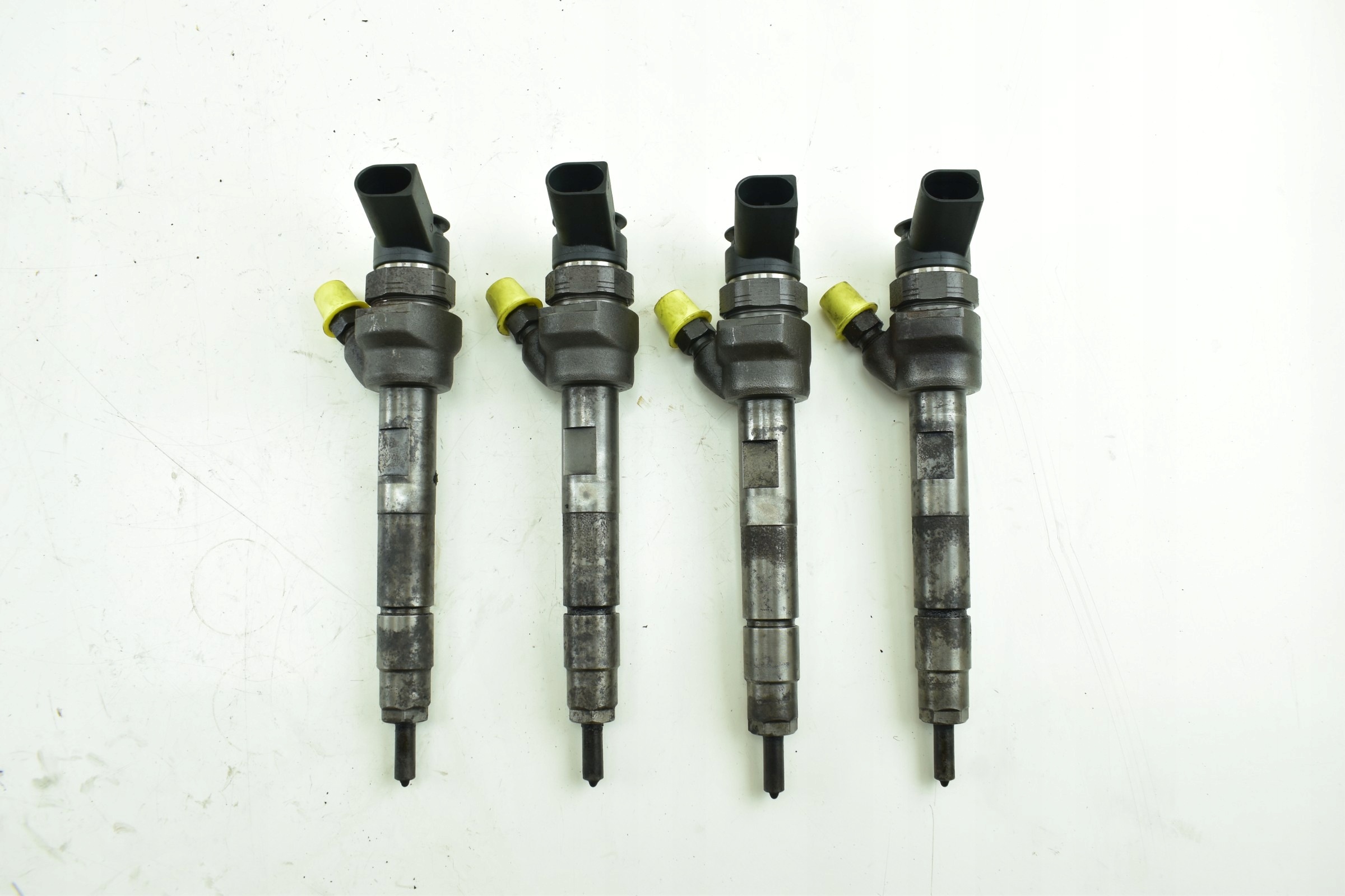 injector BMW E81 E87 E90 E91 X1 E84 2.0 D N47 7798446 0445110289