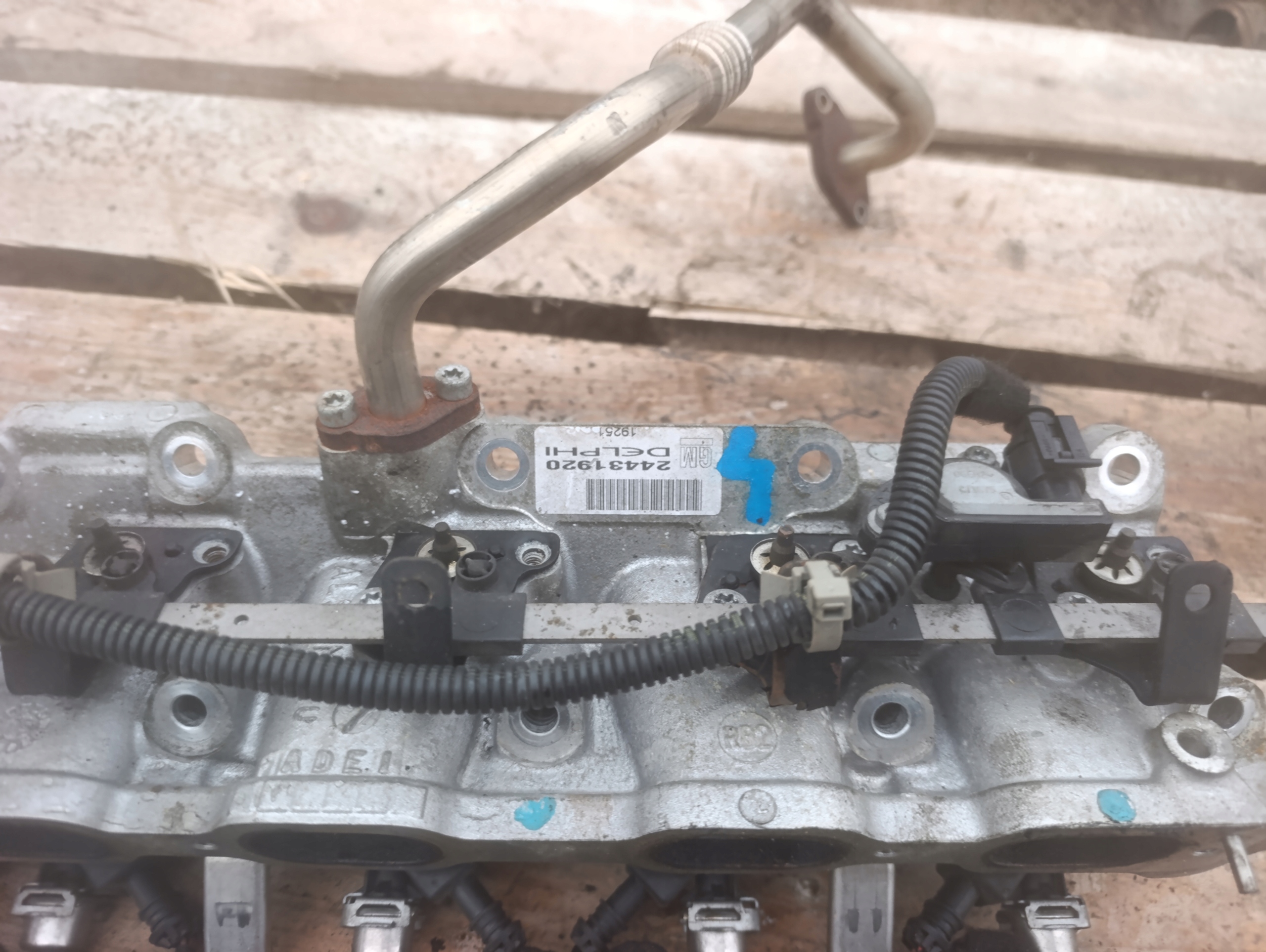 intake manifold OPEL ZAFIRA B 24431920