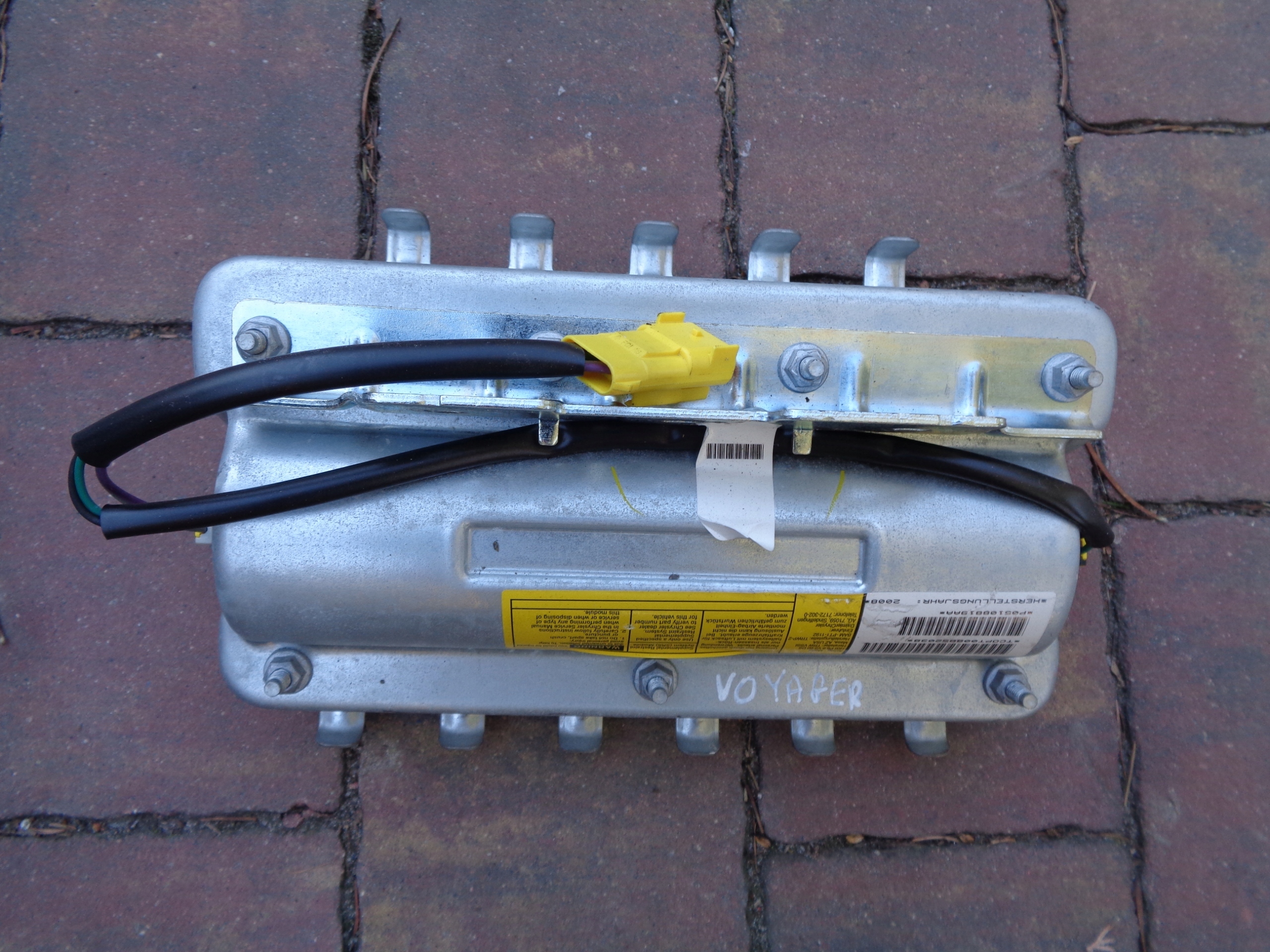 PODUSZKA AIRBAG PASAZERA CHRYSLER VOYAGER V 08-11