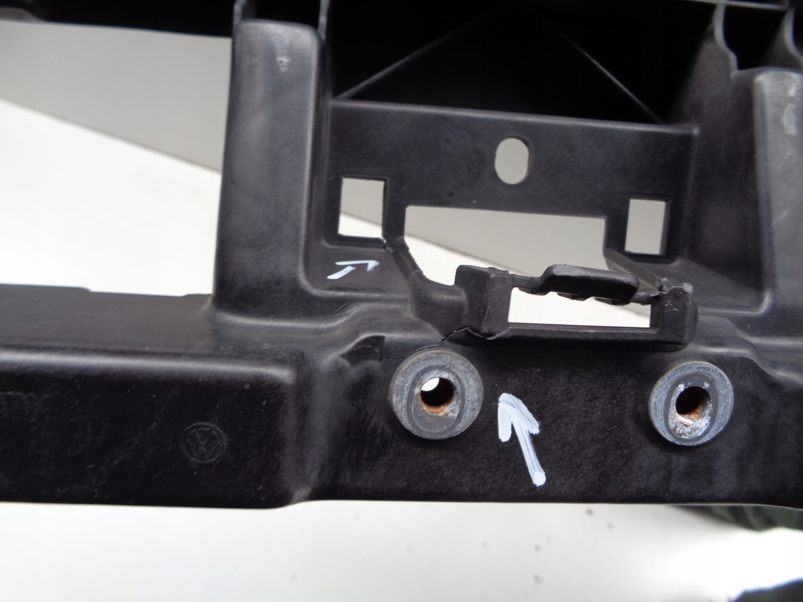bar, wall front VW GOLF V 5 VI 6 + plus 5M 5M0