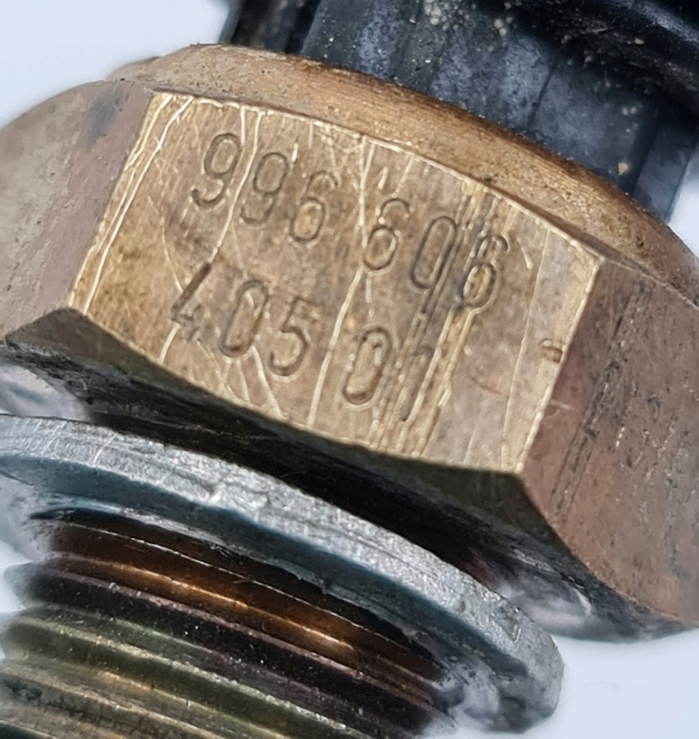 99660640501 - ДАТЧИК ТЕМПЕРАТУРЫ МАСЛА PORSCHE BOXSTER 986 2.5