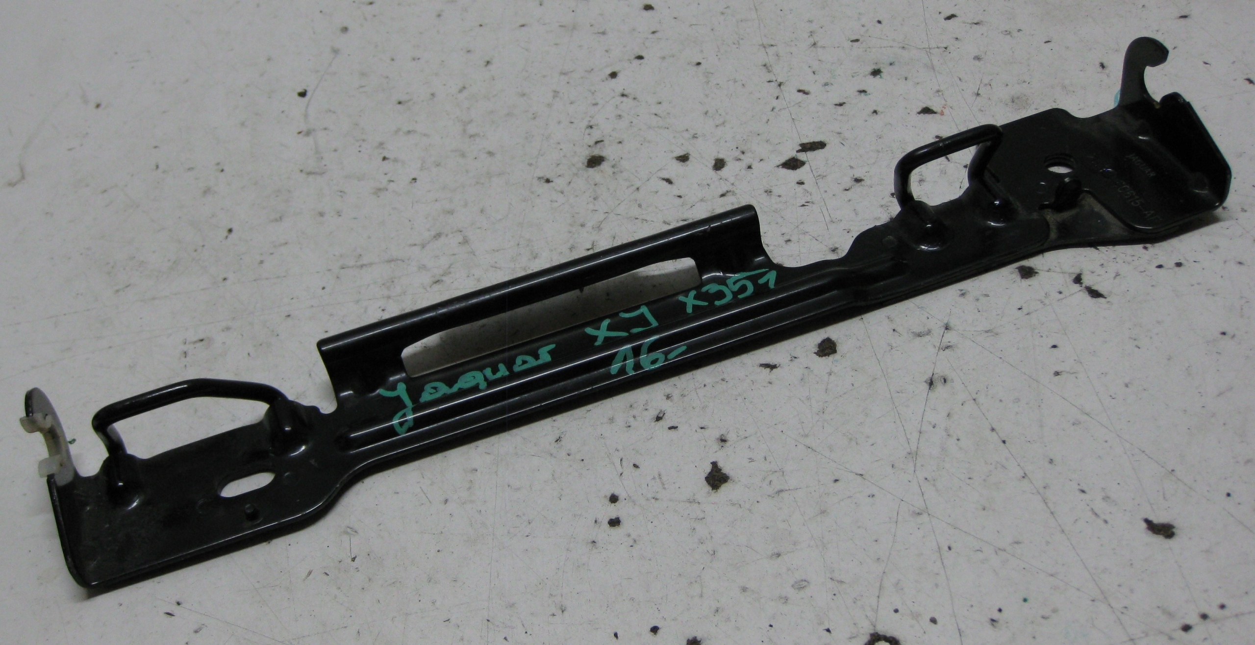 JAGUAR XJ X351 FL 3.0D 16R Support plaque Siège 2W93-60615-AF