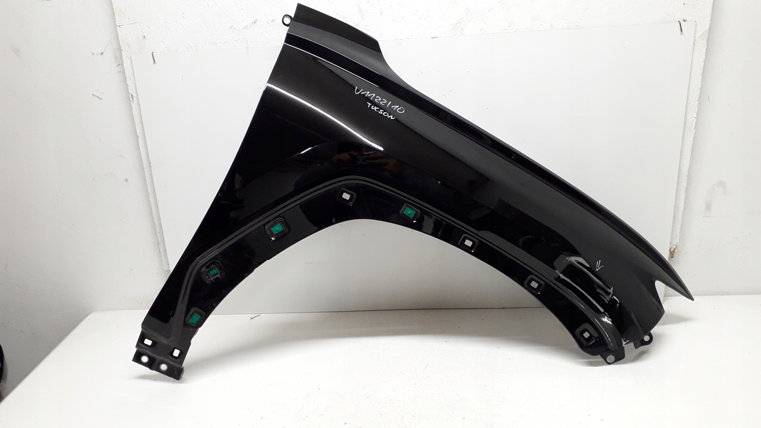 HYUNDAI TUCSON 4 IV BŁOTNIK PRAWY PRZÓD + LISTWA