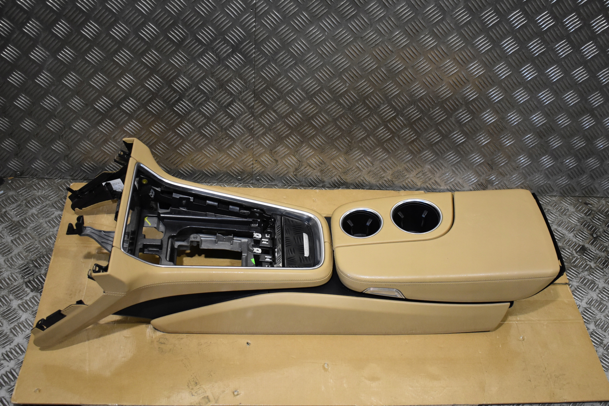 IDEALNY armrest front PORSCHE PANAMERA 971 LUXOR BEIGE 1