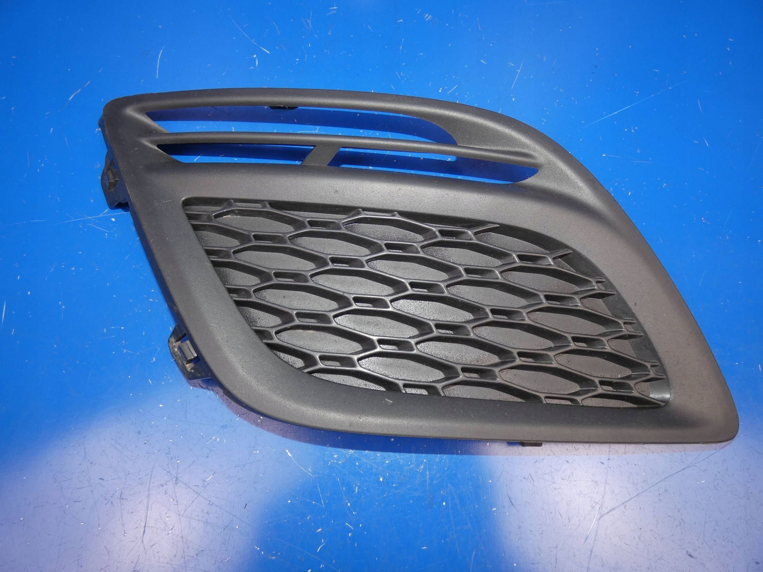 VOLVO XC60 and grid of a bumper right right front