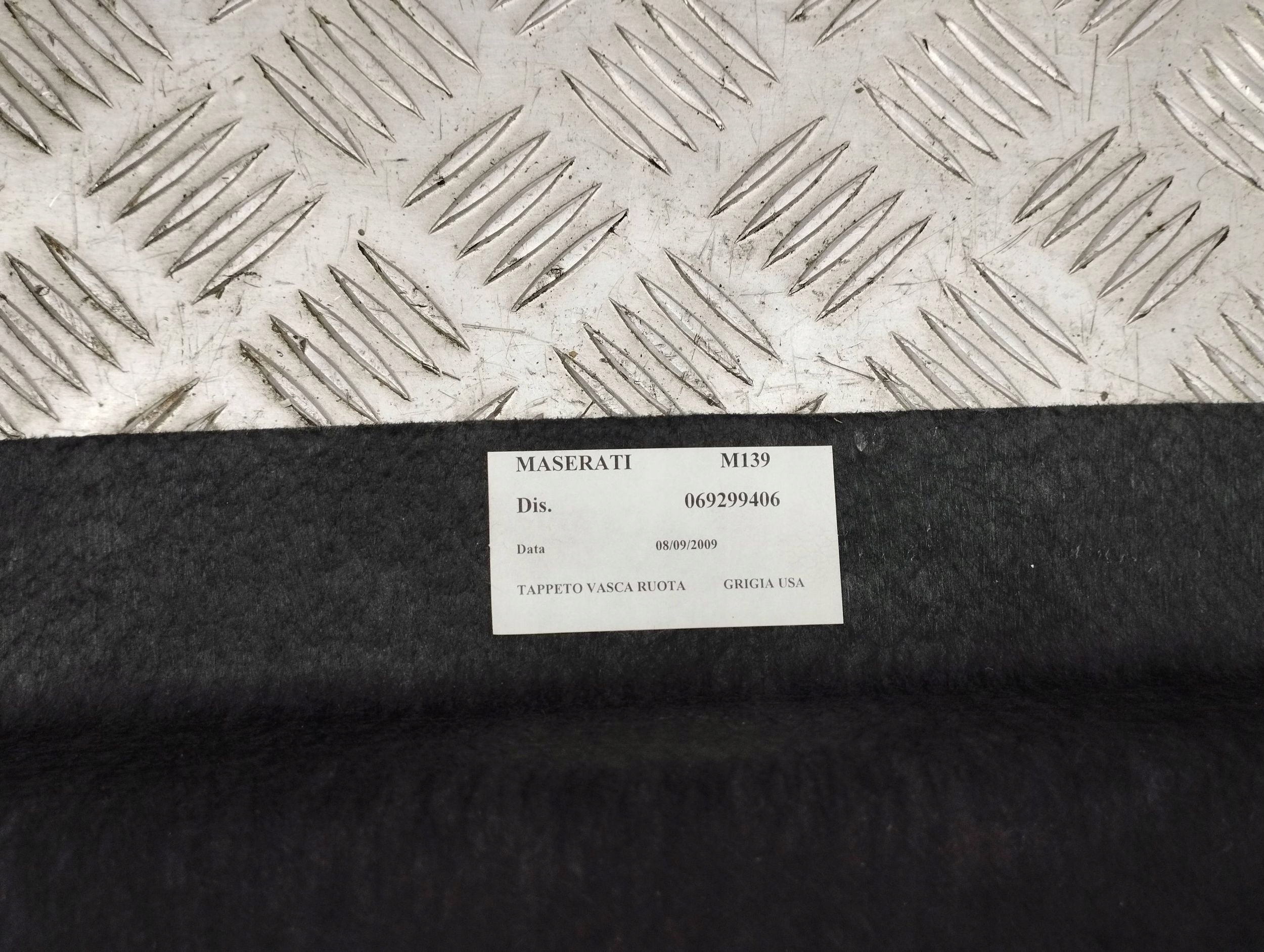 MASERATI QUATTROPORTE 2010 бардачок багажника