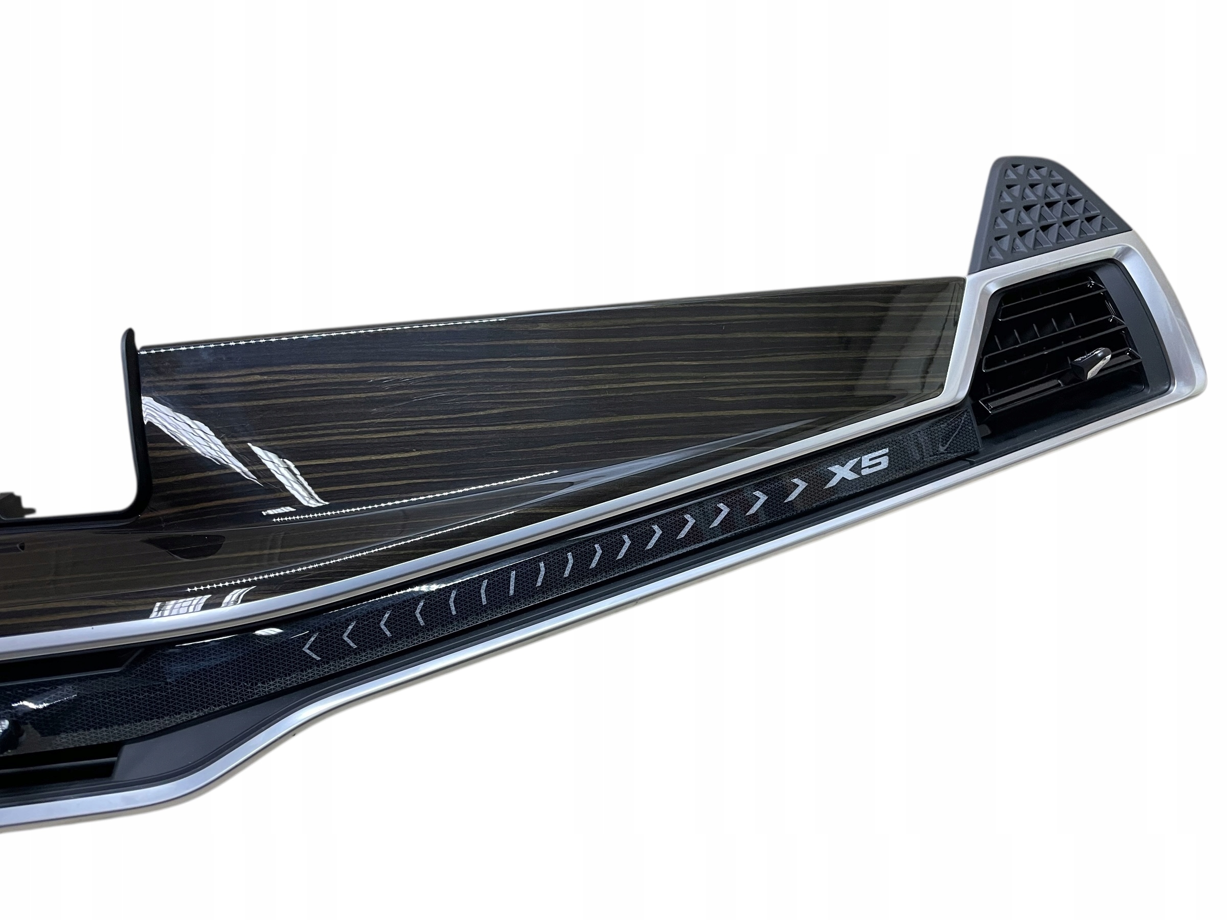 DEKOR Console Bois NAWIEWY LED BMW X5 G05 LCI