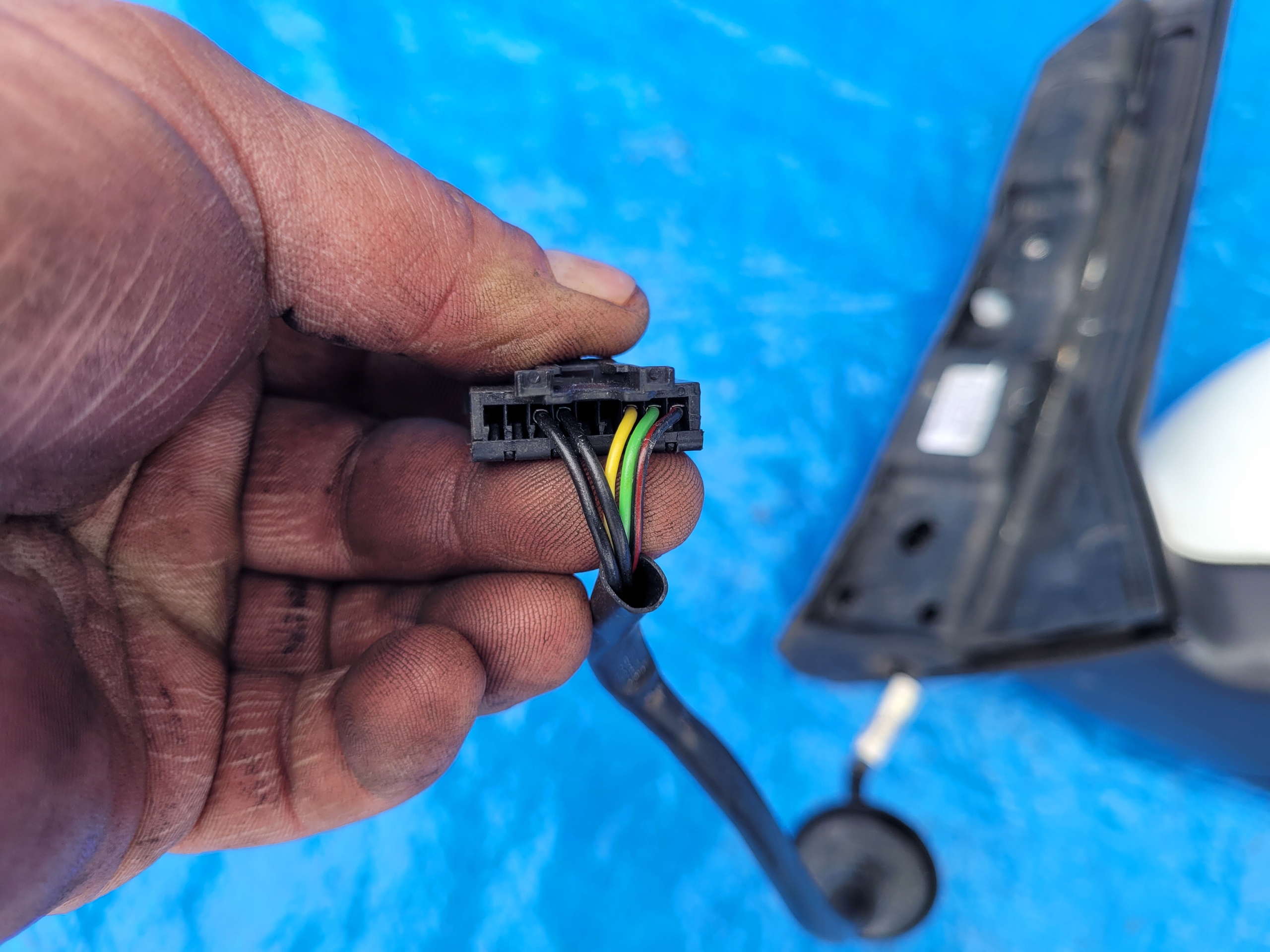 Astra J зеркало правое европа Y40R 7PIN 13302750