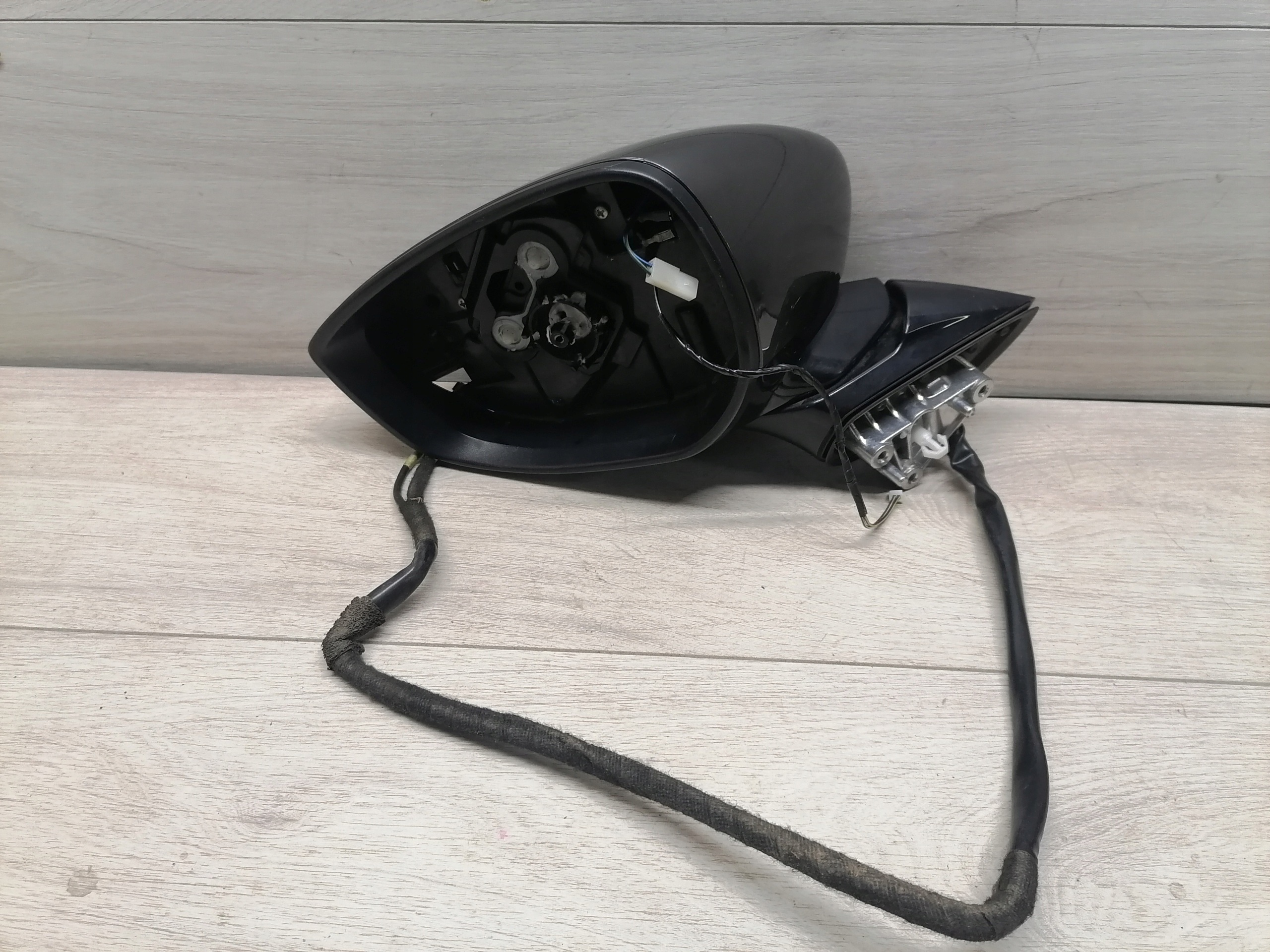 Berv-69-180 - MAZDA 2 левое зеркало 9PIN-berv 69180