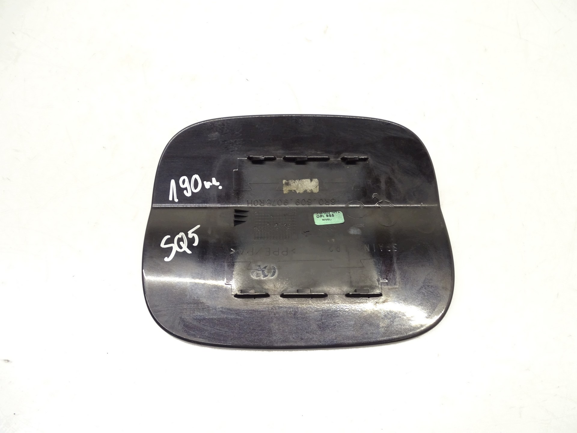 Volet trappe carburant Carburant AUDI SQ5 8R0809907