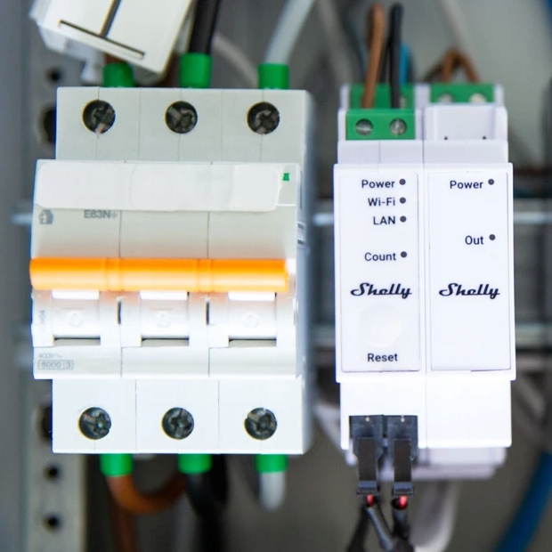 SHELLY Pro 3EM Switch Add-on Naszynowy adapter do modułu pomiaru energii — 3