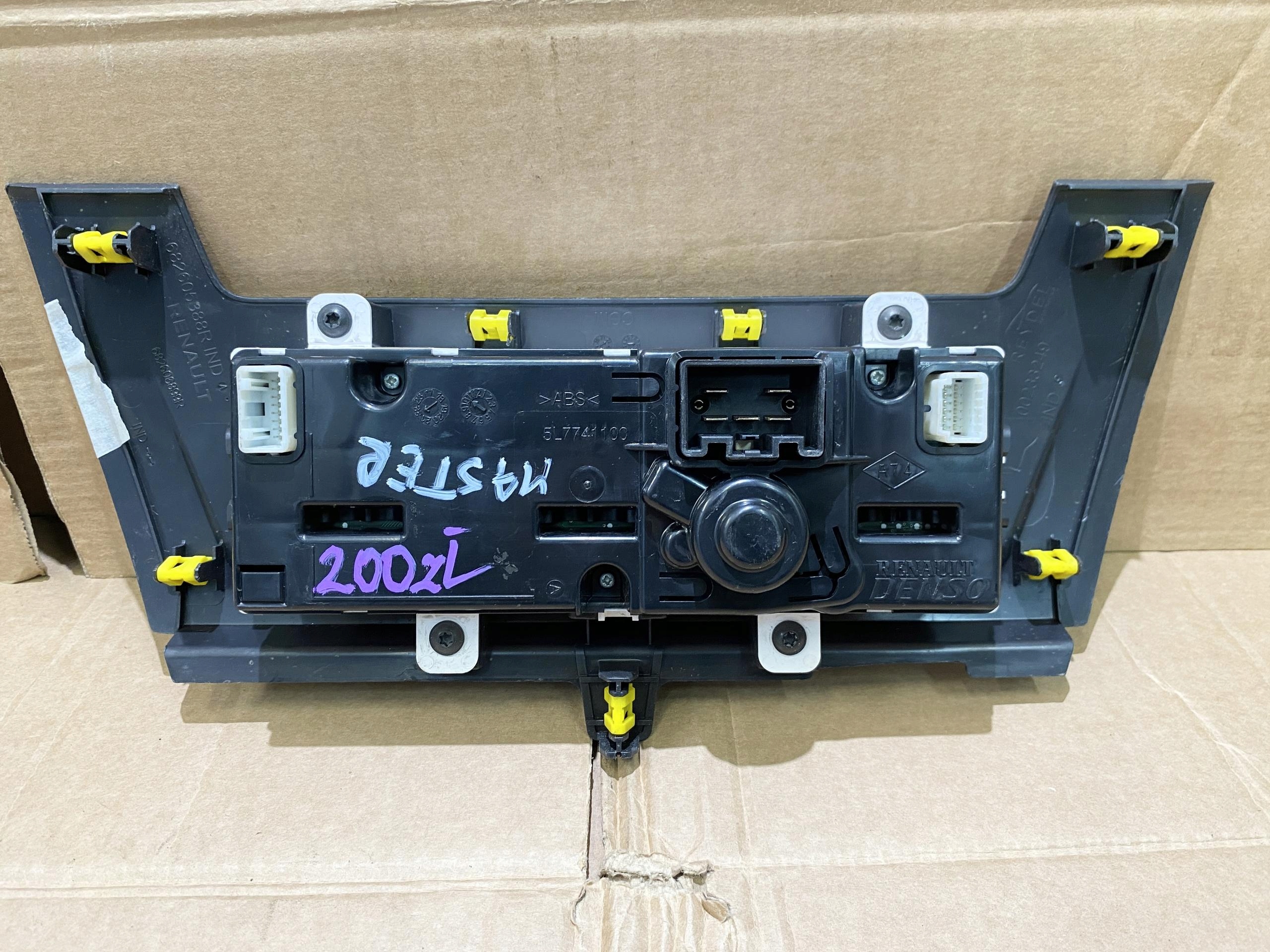 MASTER 3 MOVANO NV400 10- PANEL BOCCHETTE Controllo NAWIEWEM e KLIMATYZACJA