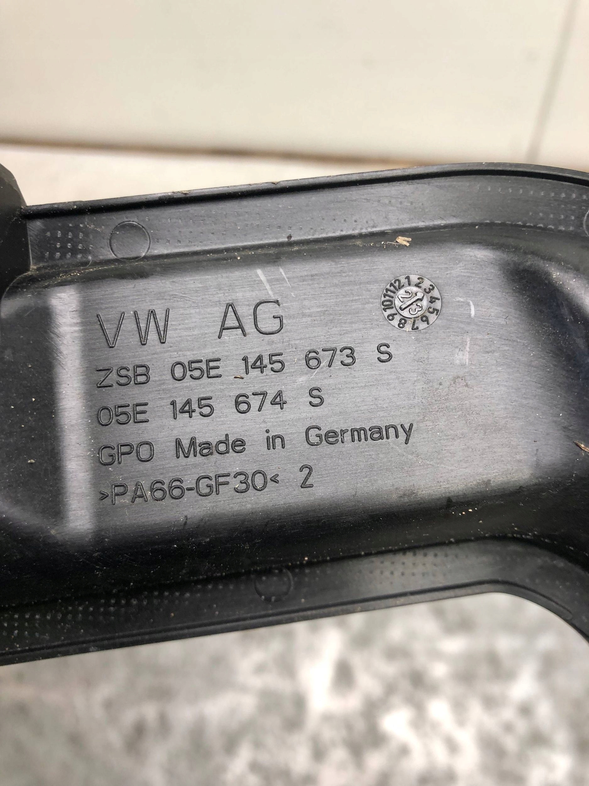 cijev prijenos interkulera VW SKODA 05E145673S