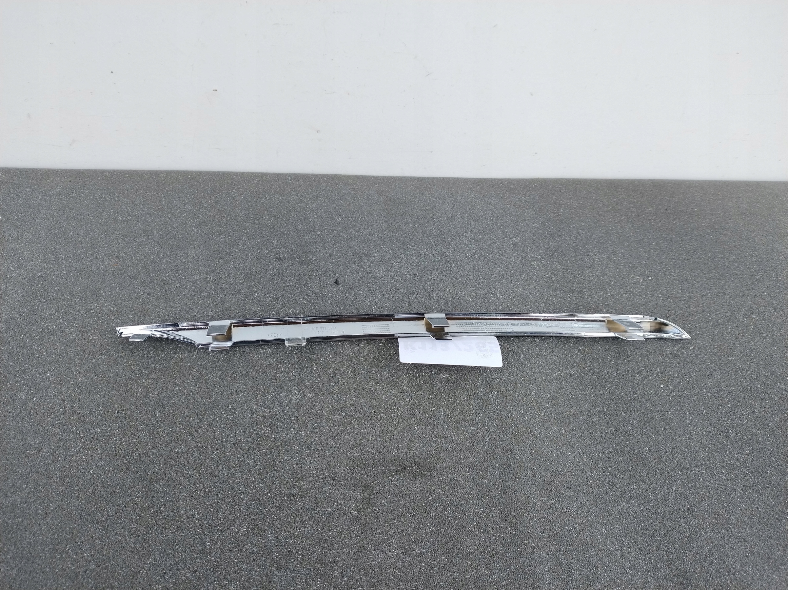 MERCEDES A-KLASA 169 LIFT left CHROMIK grille