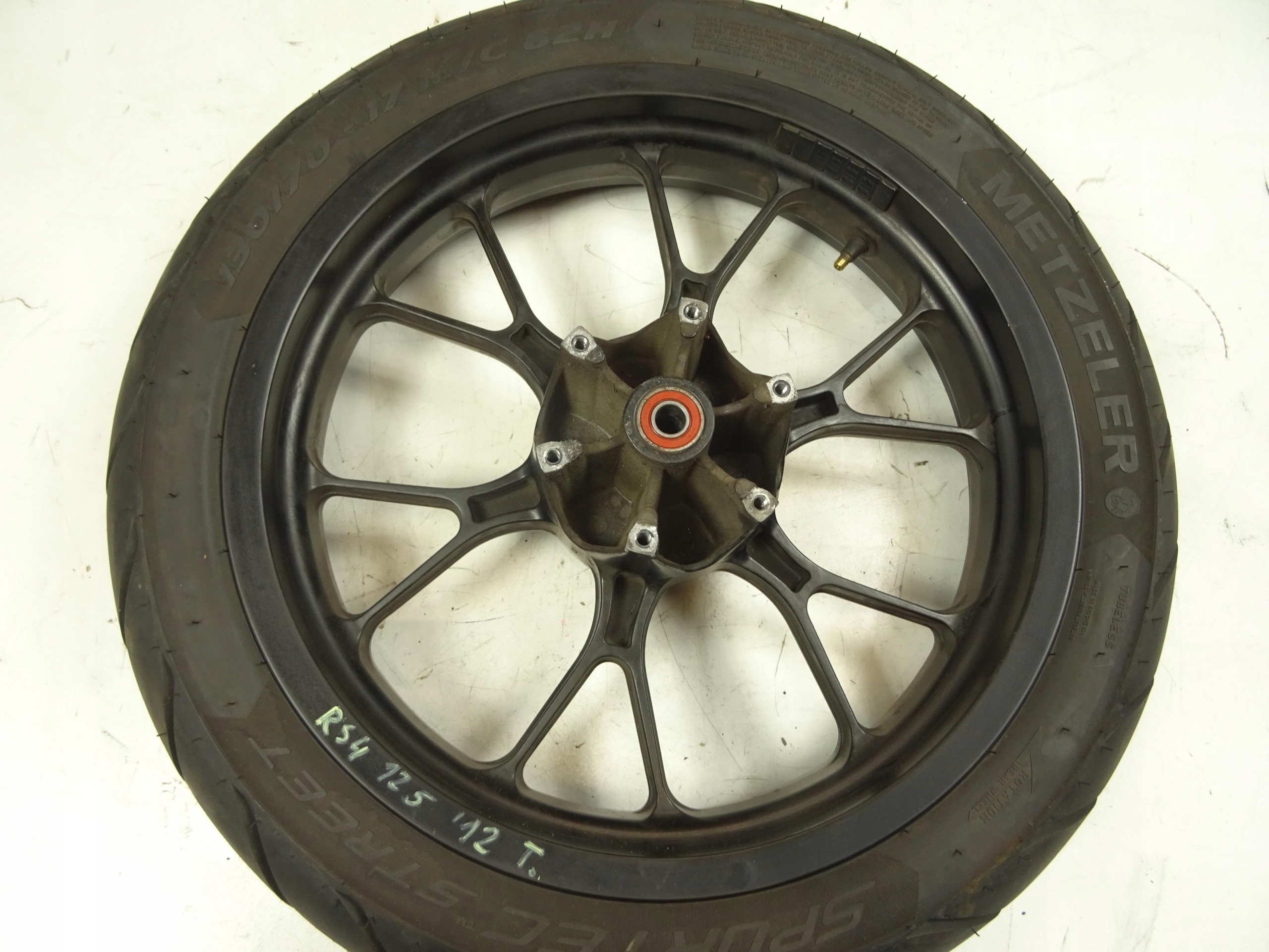 APRILIA RS4 125 ОБІД ЗАДНІЙ ЗАДНЄ КОЛЕСО 06-16