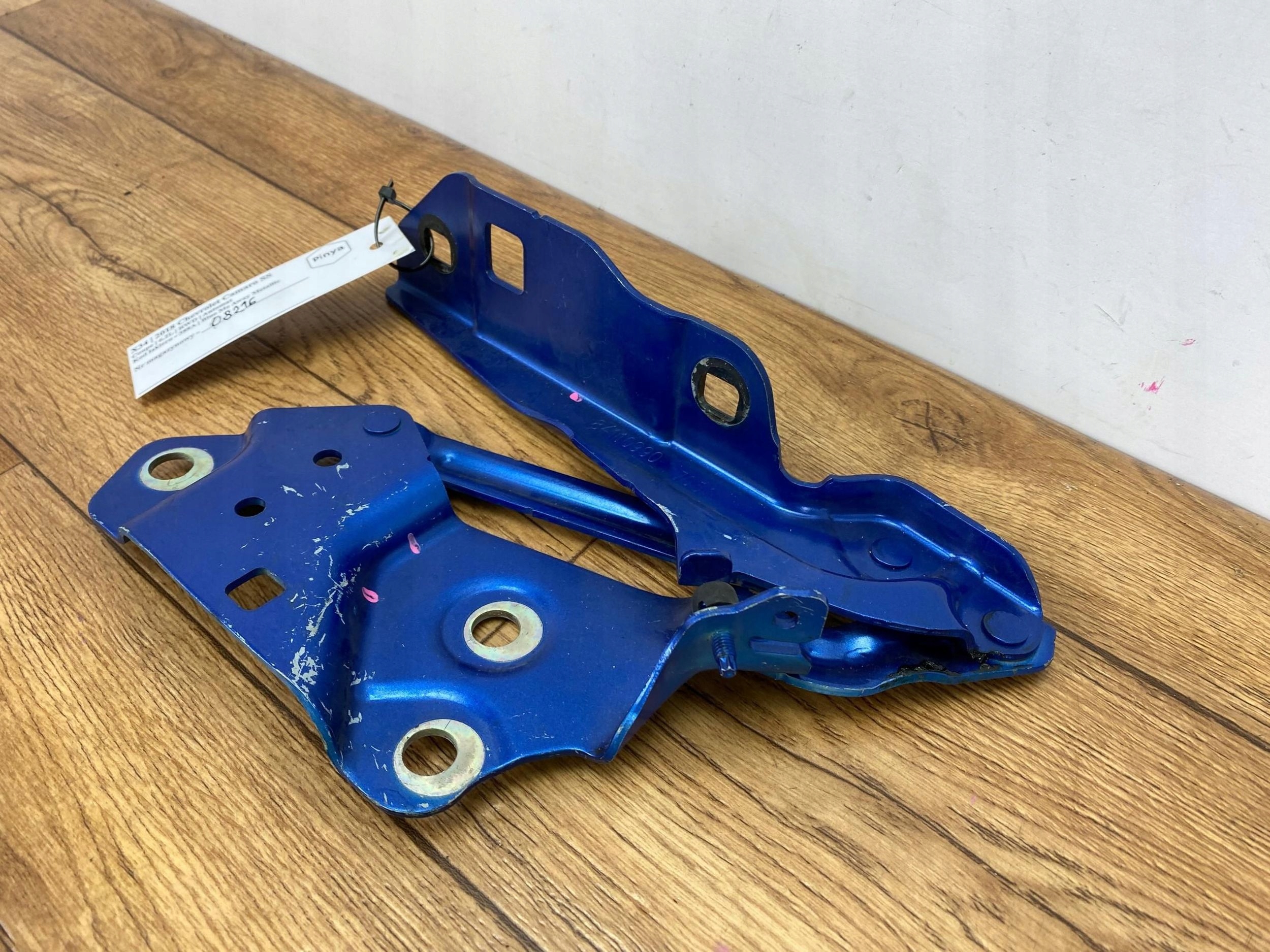 right hinge bonnets Chevrolet Camaro 2016+