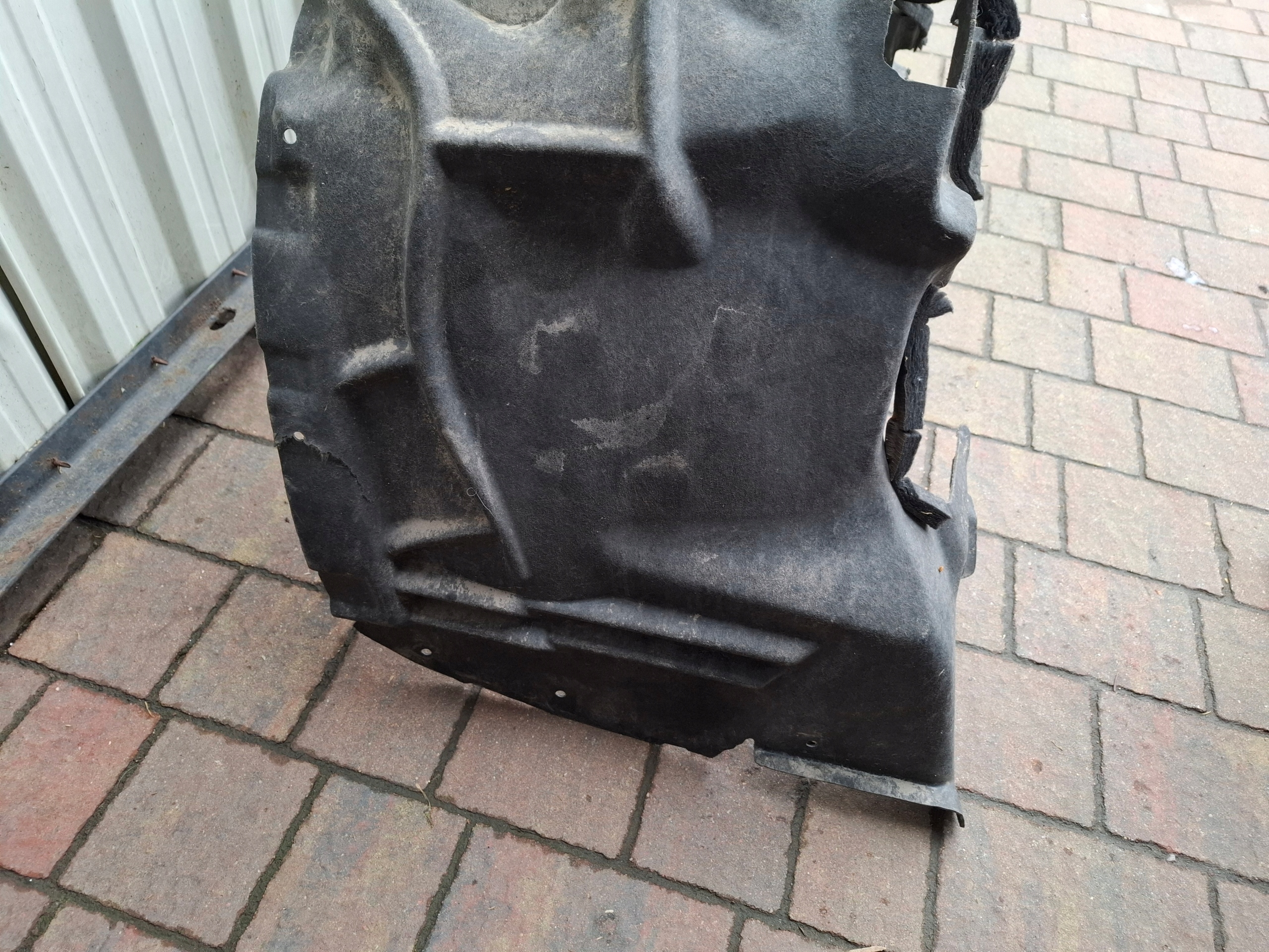 mudguard left rear part AUDI R8 22r 4S0810171C