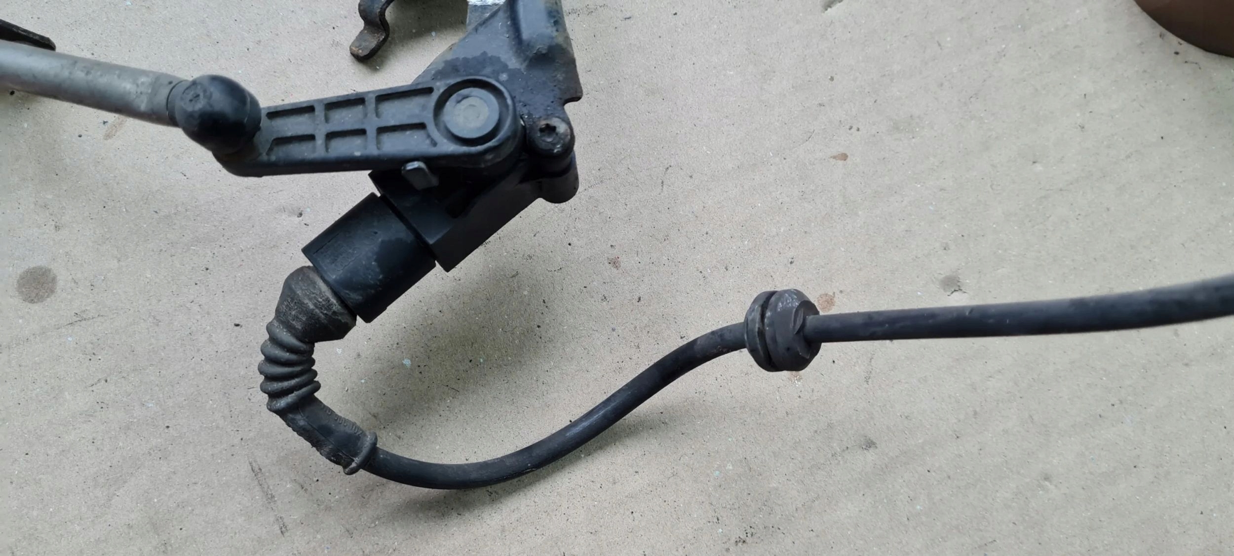 A6 C7 4G Sensor POZIOMOWANIA lichte Leuchten XENON links heck A7 4G