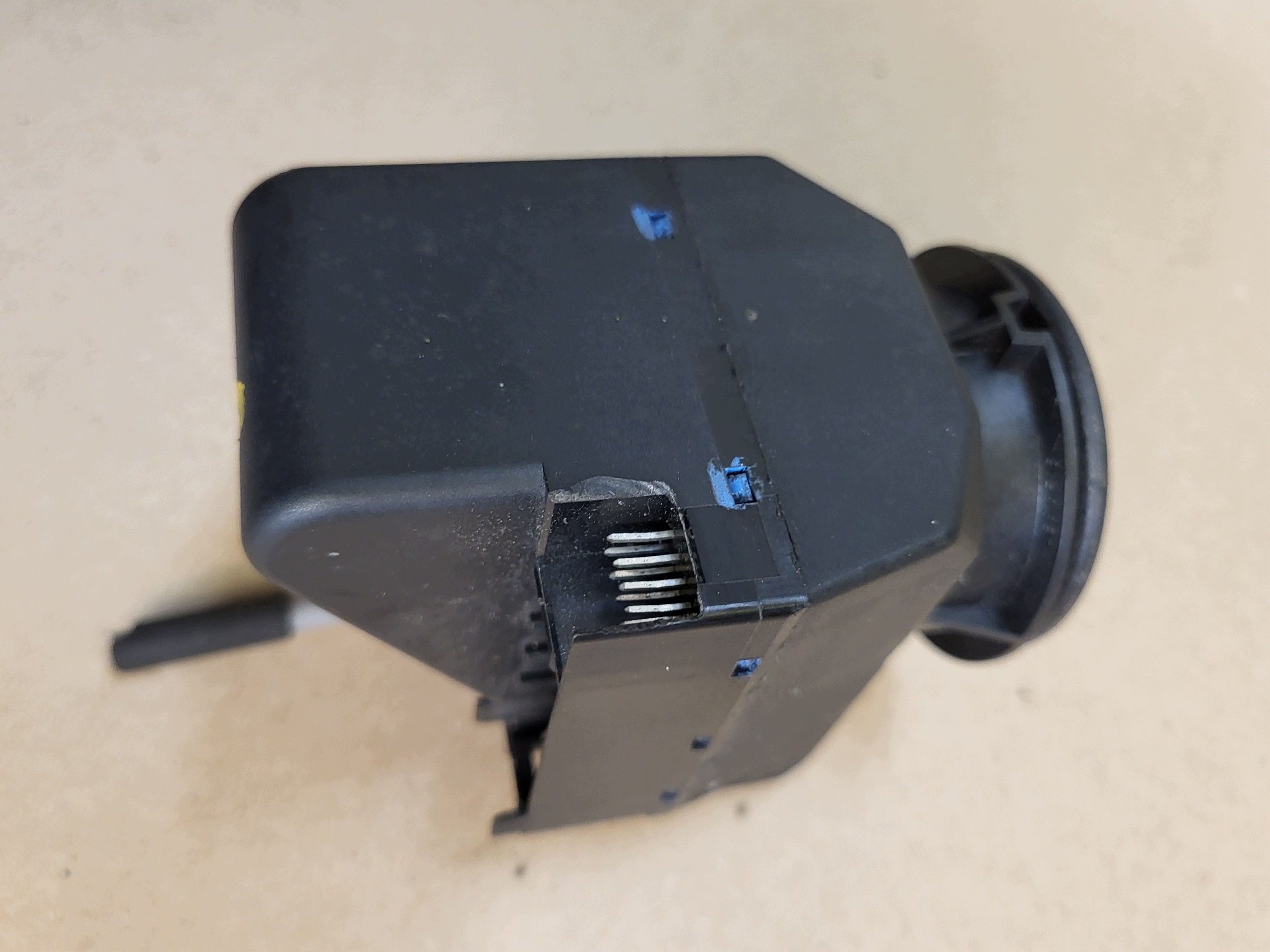 ignition player KLUCZYKA MERCEDES E-KL W210 2105450008 OE