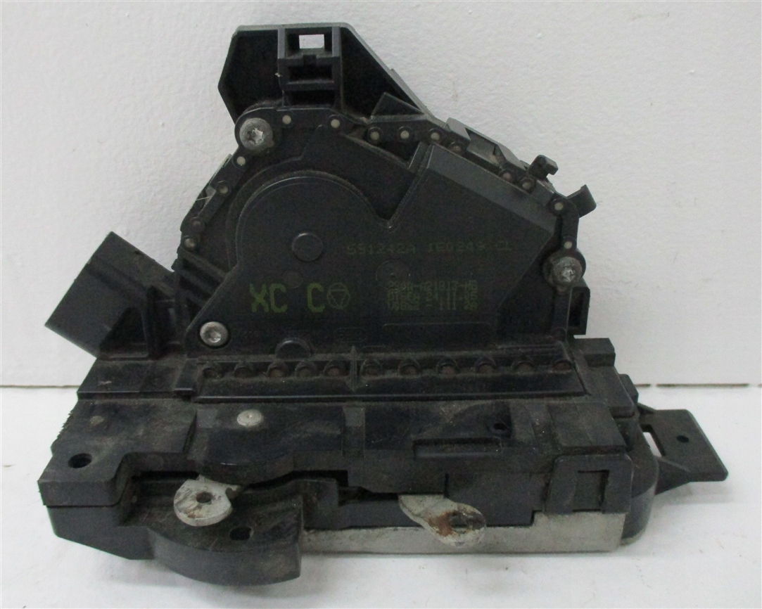 2S4A-A21813-HB - ЗАМОК ДВЕРИ ПЕРЕДНИЙ ЛЕВЫЙ ДЛЯ FORD FOCUS MK1 LIFT 8PIN EU