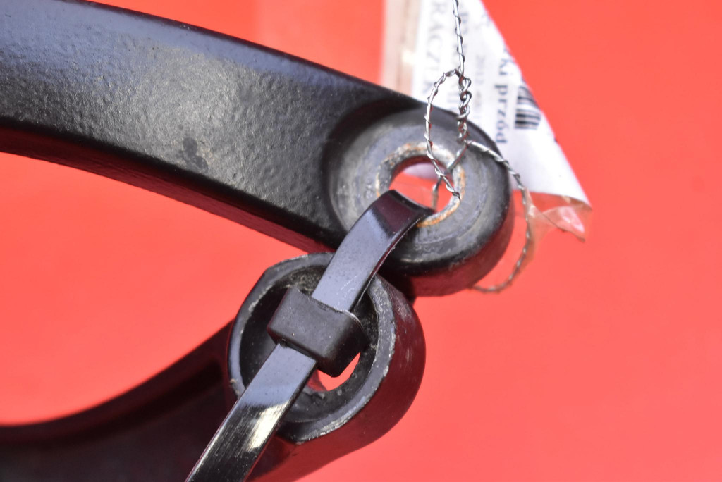 wiper arm front EU 288861710R DACIA DOKKER 1 and 12-17