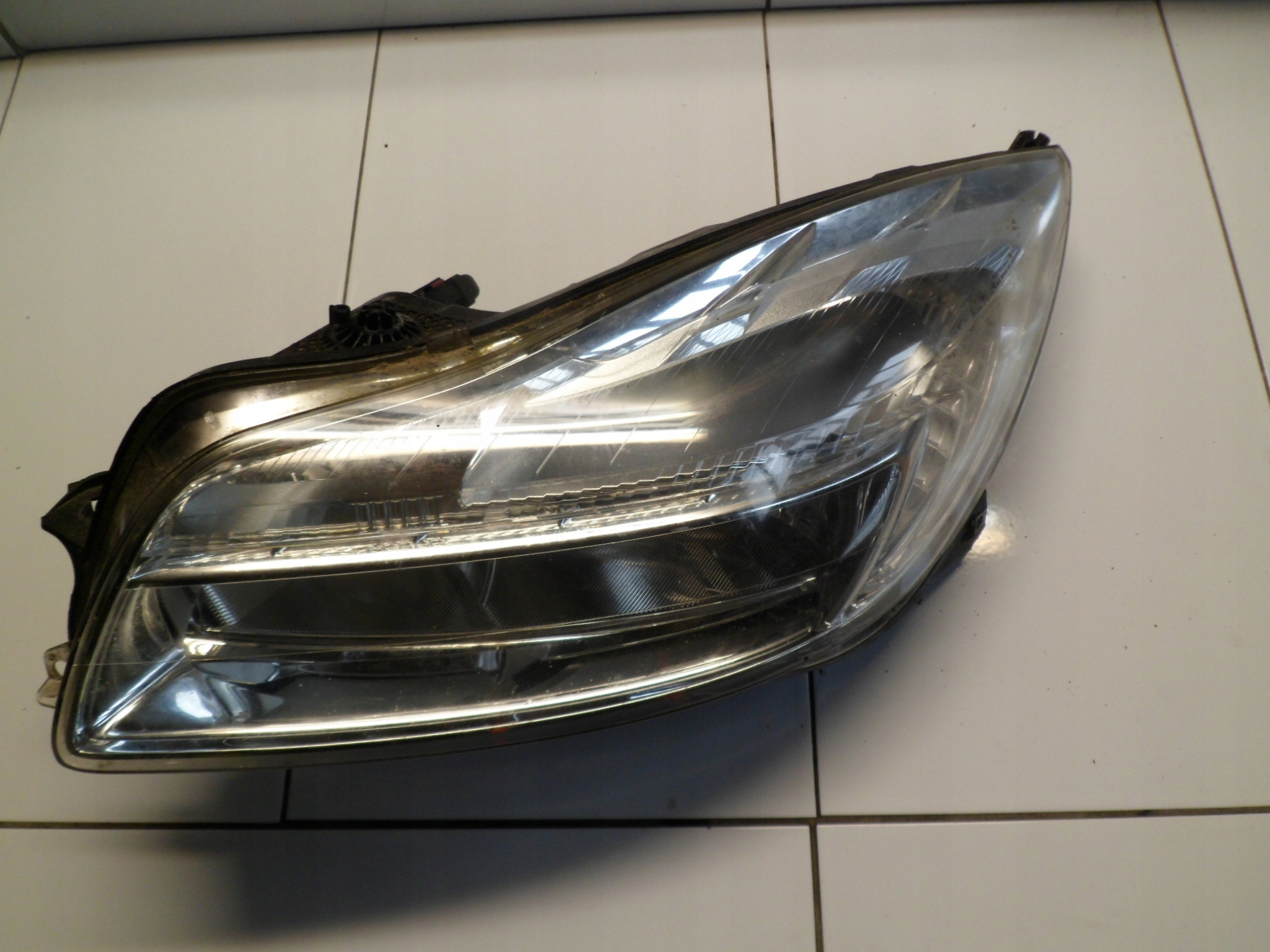 OPEL INSIGNIA A light left front 22831924 1EJ009630-03 UK