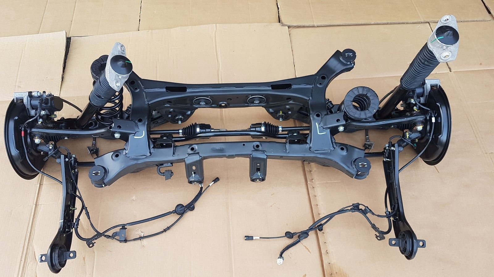 ZAWIESZENIE TYLNE 4WD WAHACZ TYLNY HYUNDAI TUCSON II 15-19 KIA SPORTAGE IV