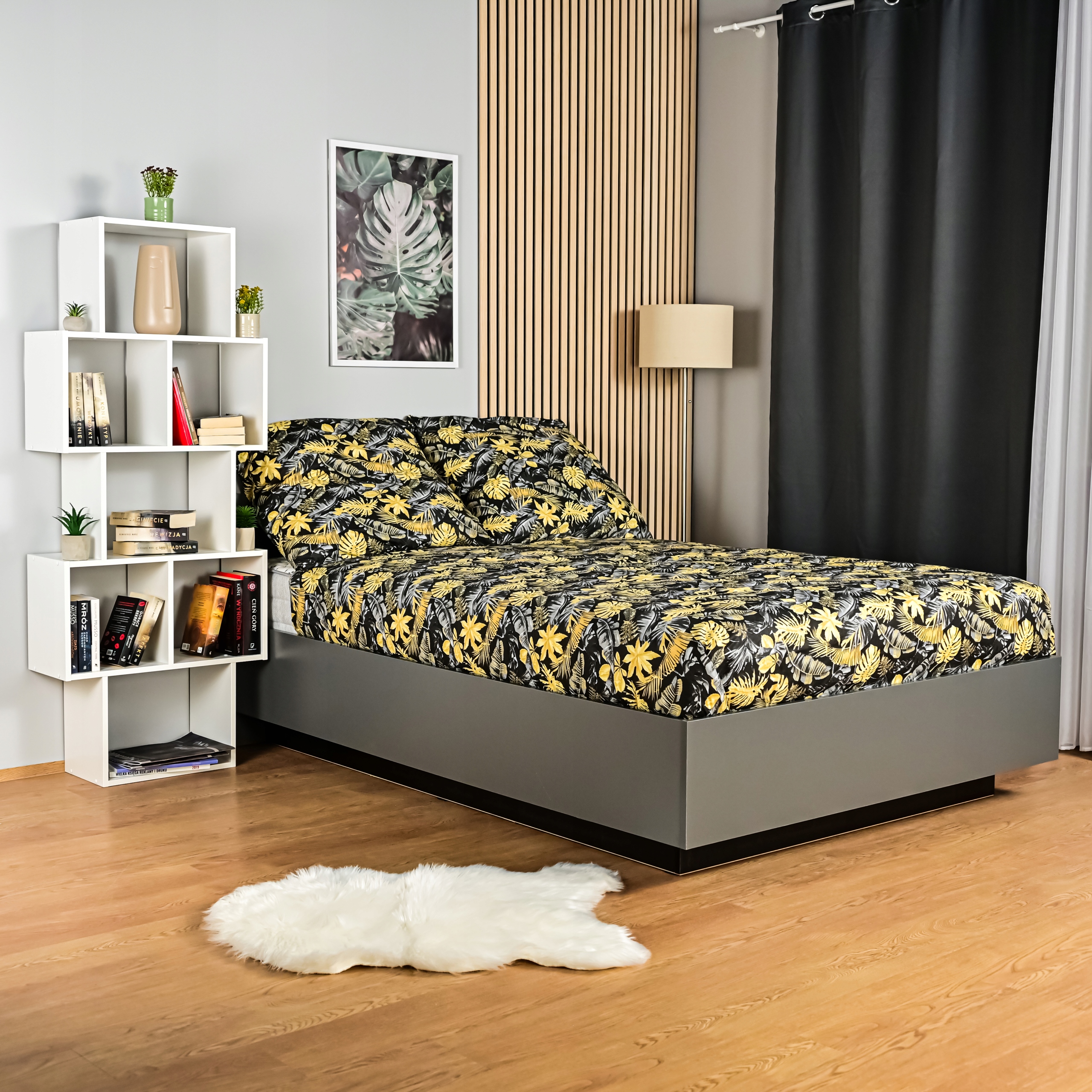 Półka regał wisząca ścienna TRIO na książki biała Marka AJKmeble