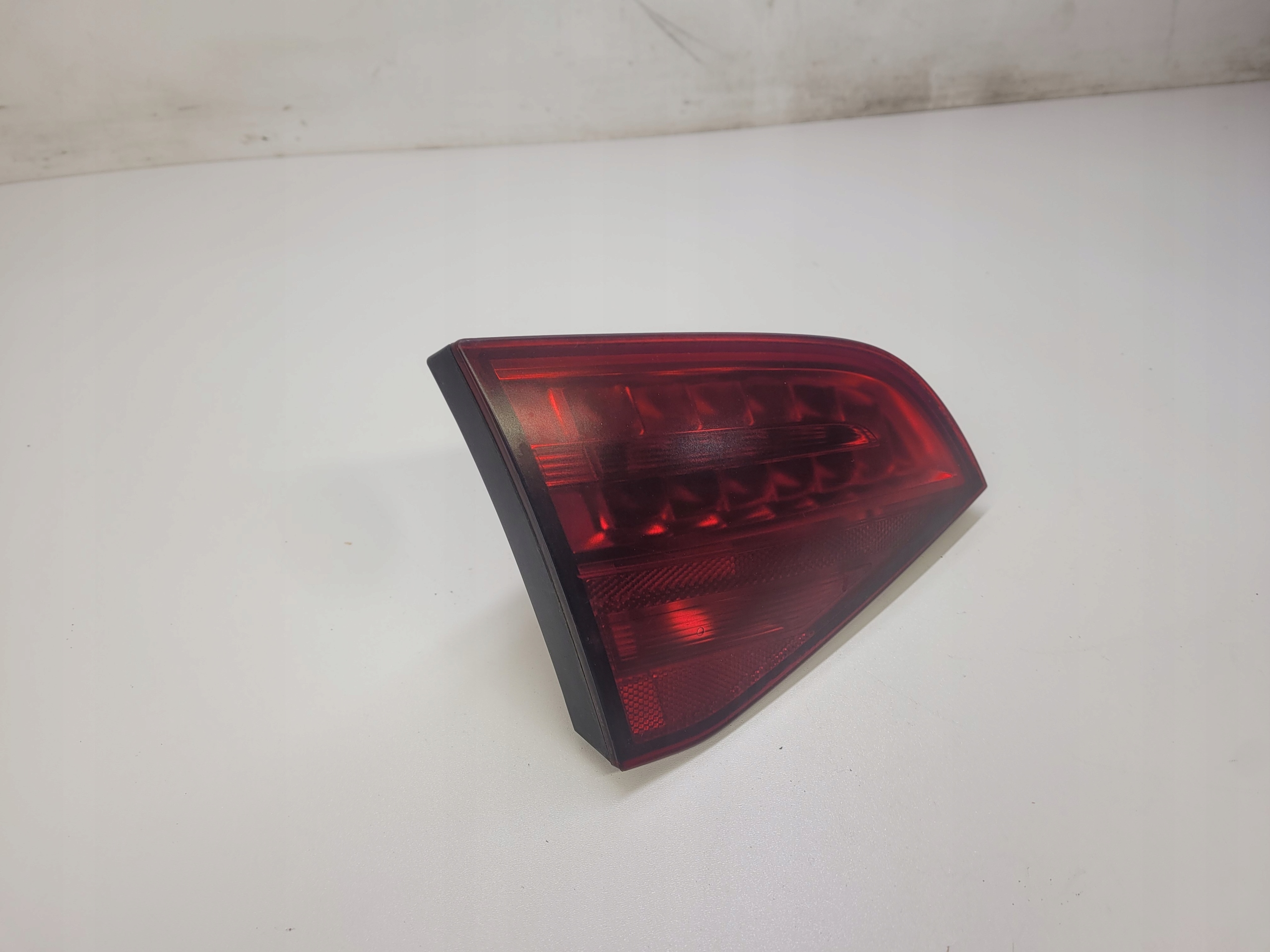 light left rear part AUDI A4 B8 KOMBI LED 8K9945093B