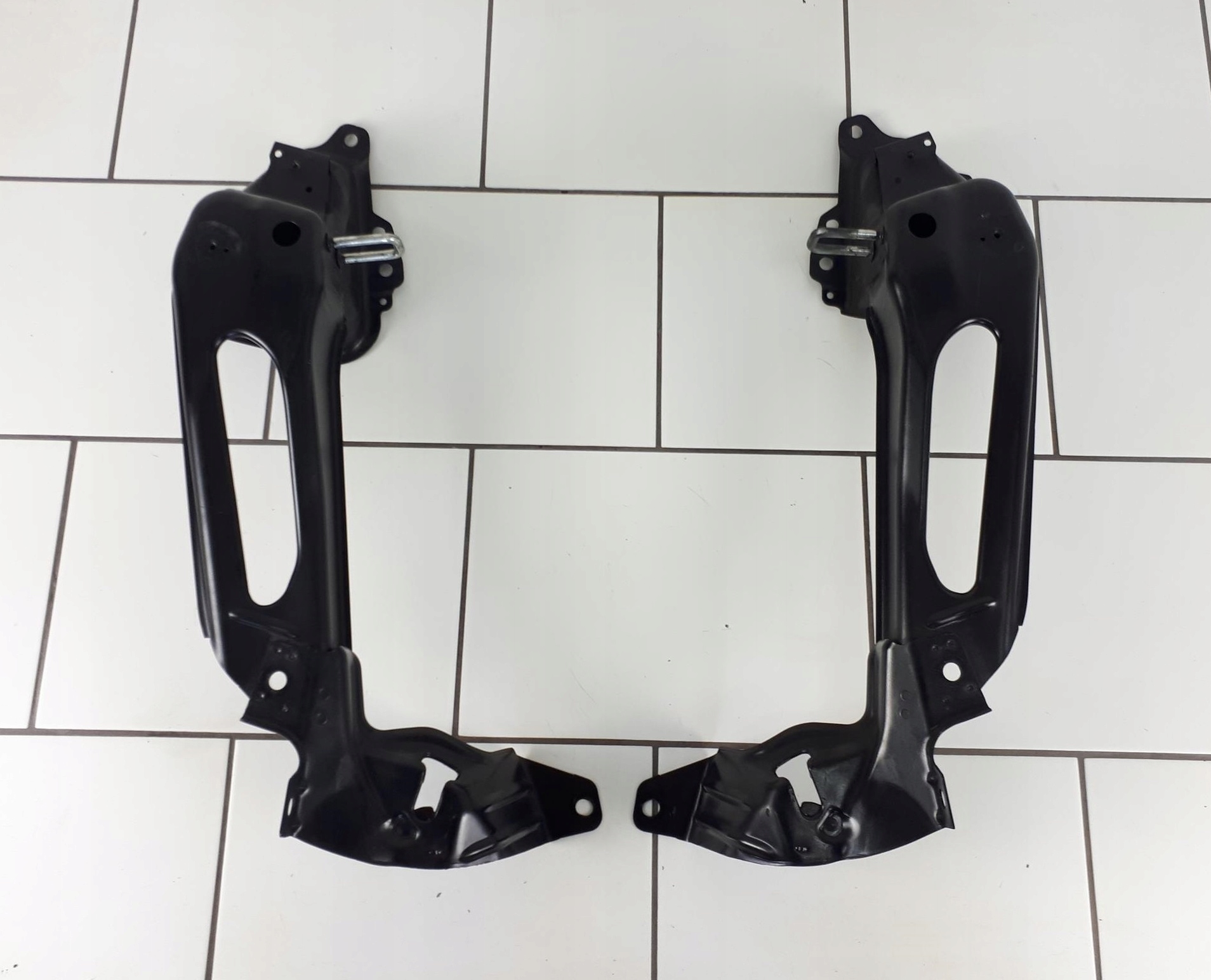 W164 ML крепление кресло левый зад