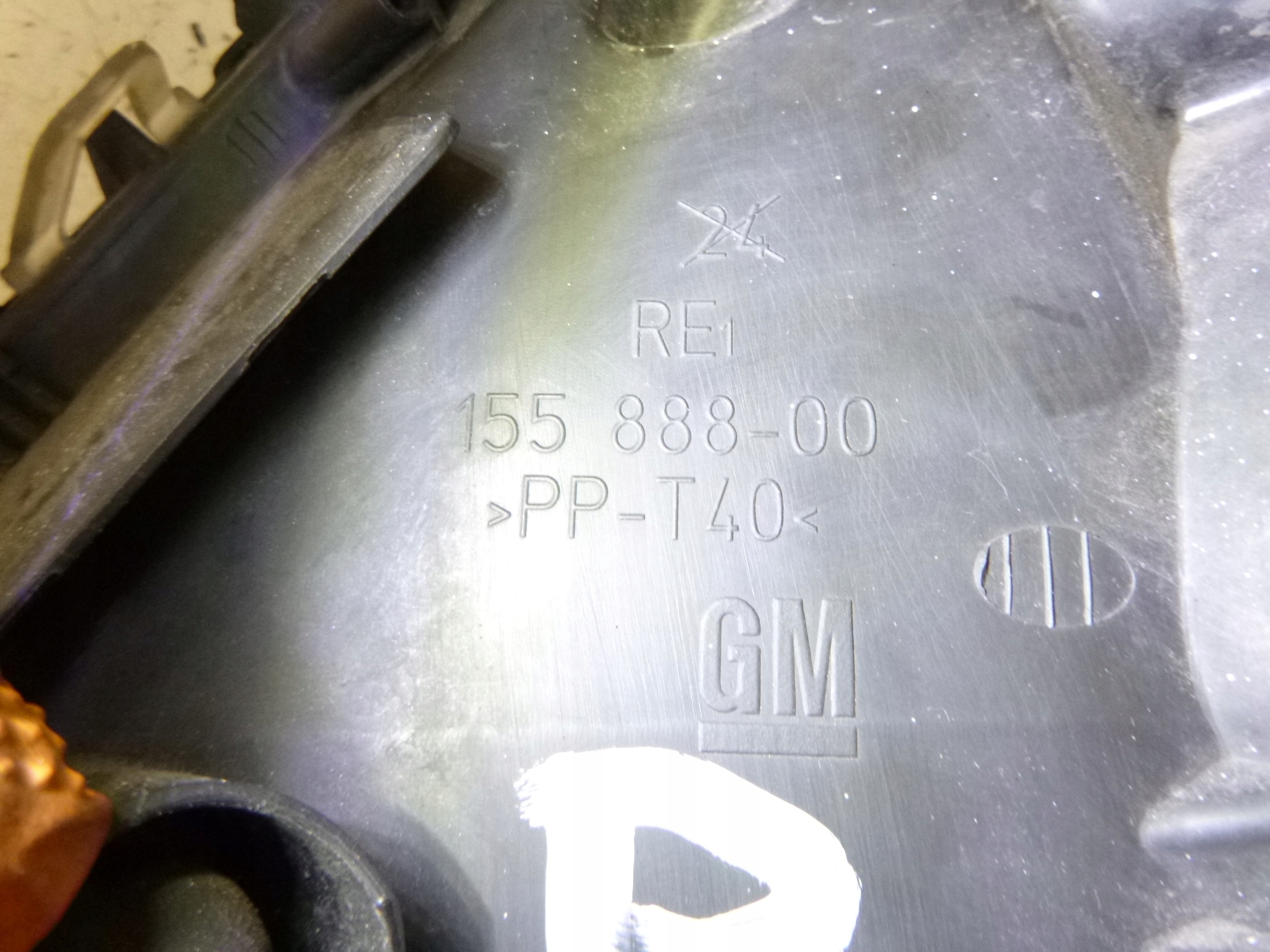 light front Opel Signum / Vectra C 04r. 15588800