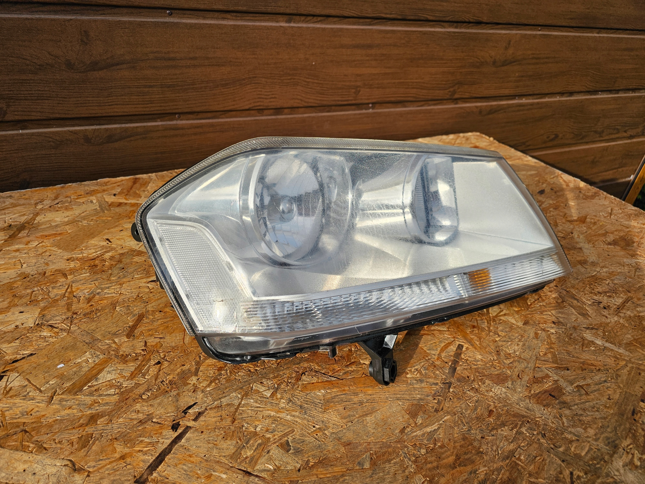 Dodge Charger light front right right front REFLEKTOR EUROPA original