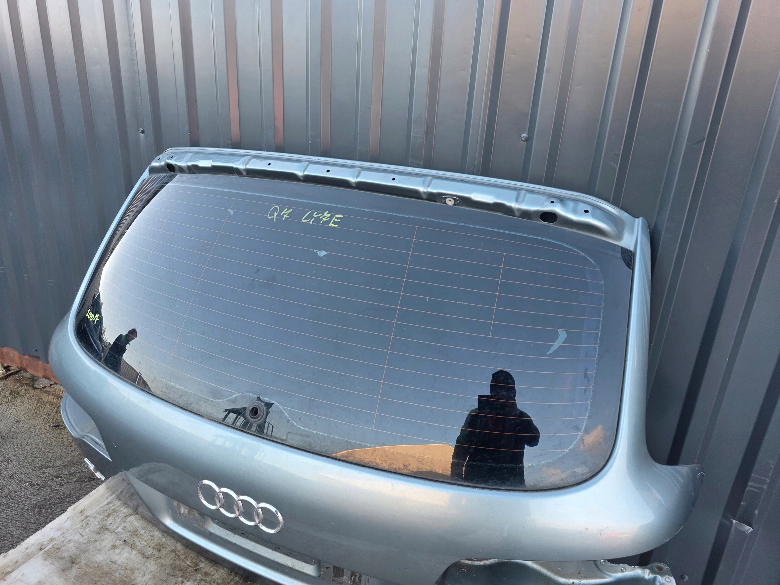 boot doors rear part AUDI Q7 4L LY7E original !!!