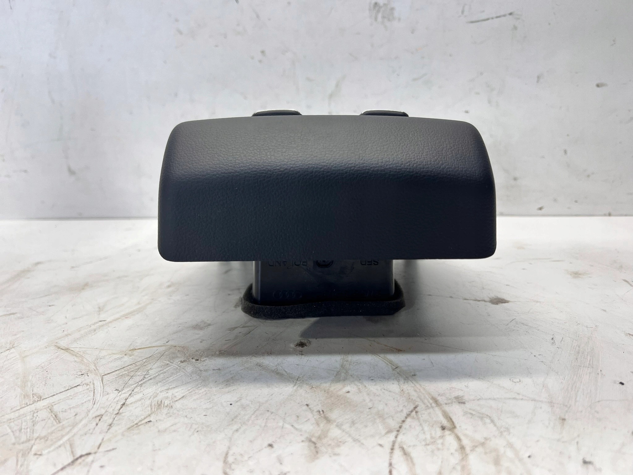 grid air conditioning devices cover rear part rear tunnel air conditioning control panel AUDI A4 B9 A5 8W