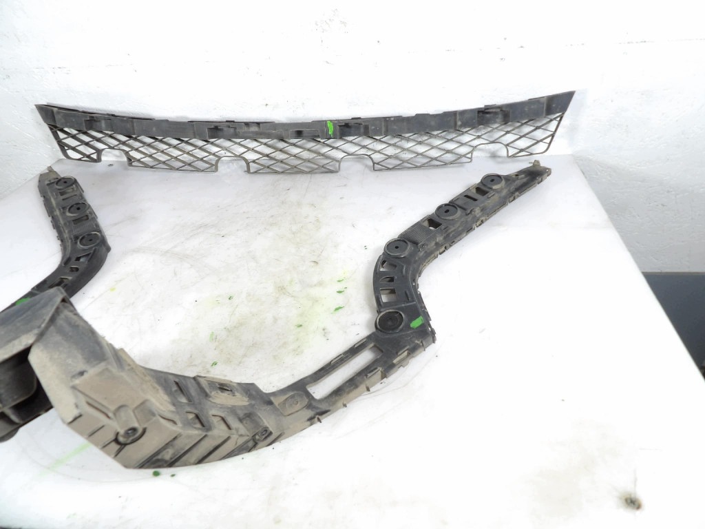supporti Paraurti posteriore VW PASSAT B7 KOMBI 3AF807863