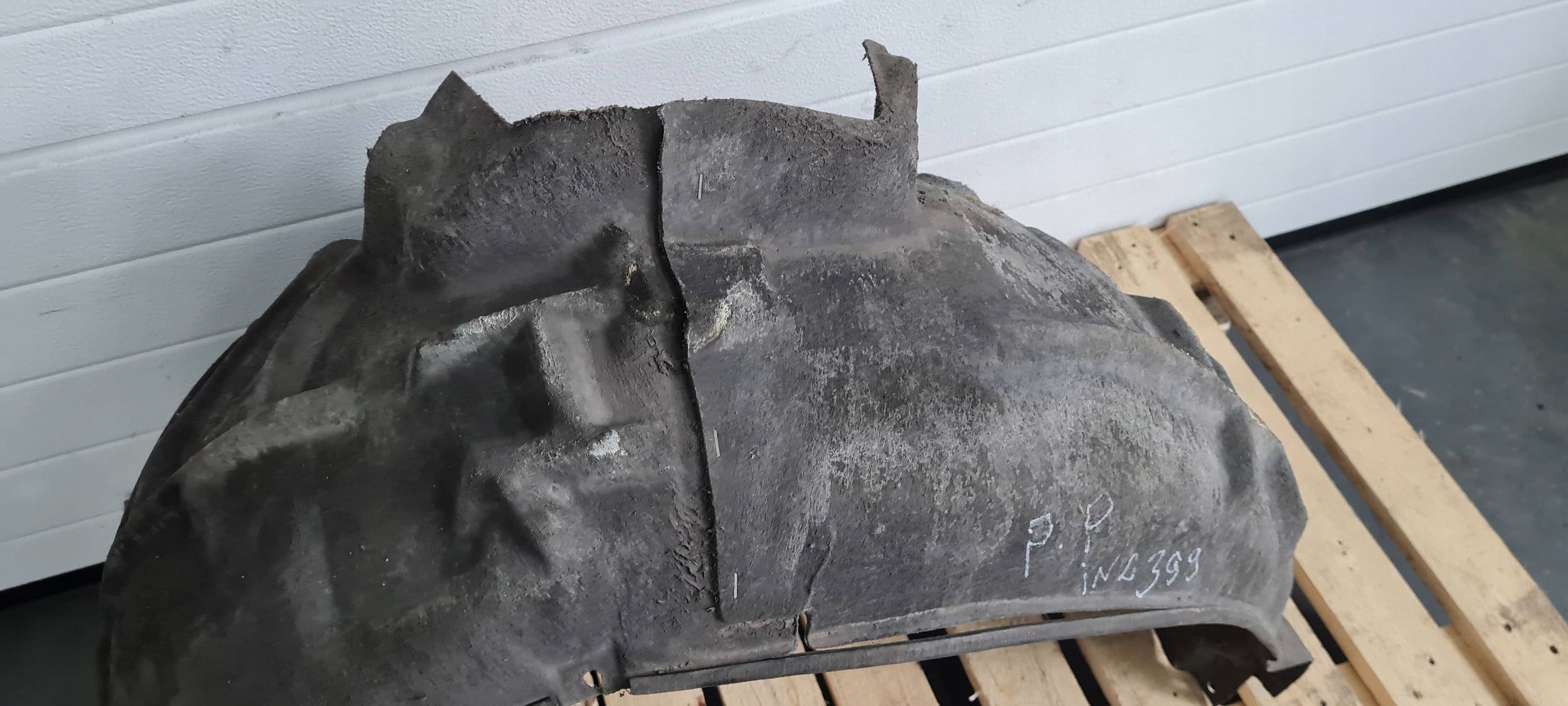 A4 B9 8W S4 mudguard right right front front MATERIAL 8W0821172B