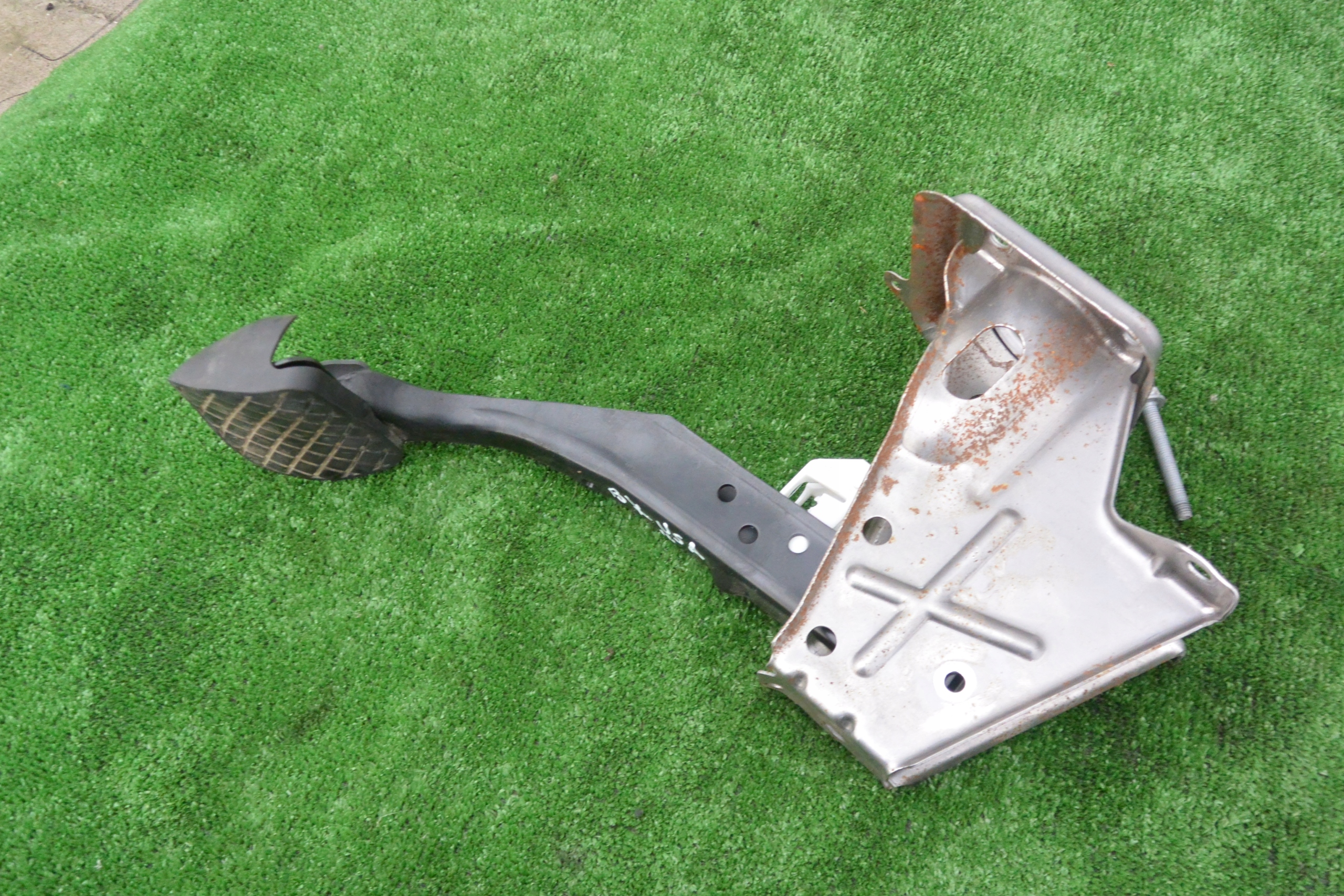 PEDAL Bremse AUTOMAT VW PASSAT B7 USA CC