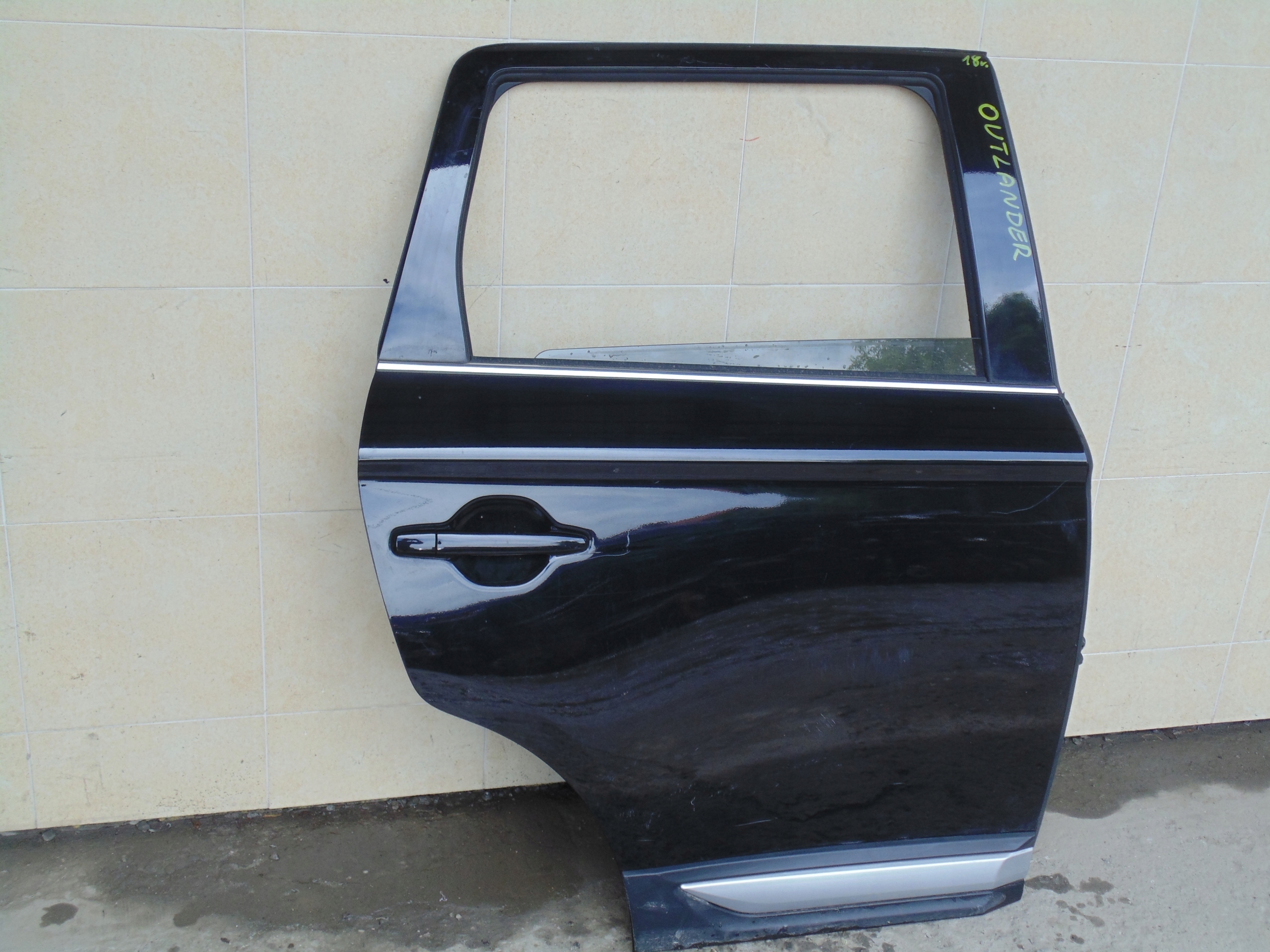 door right complete MITSUBISHI OUTLANDER 2019R.