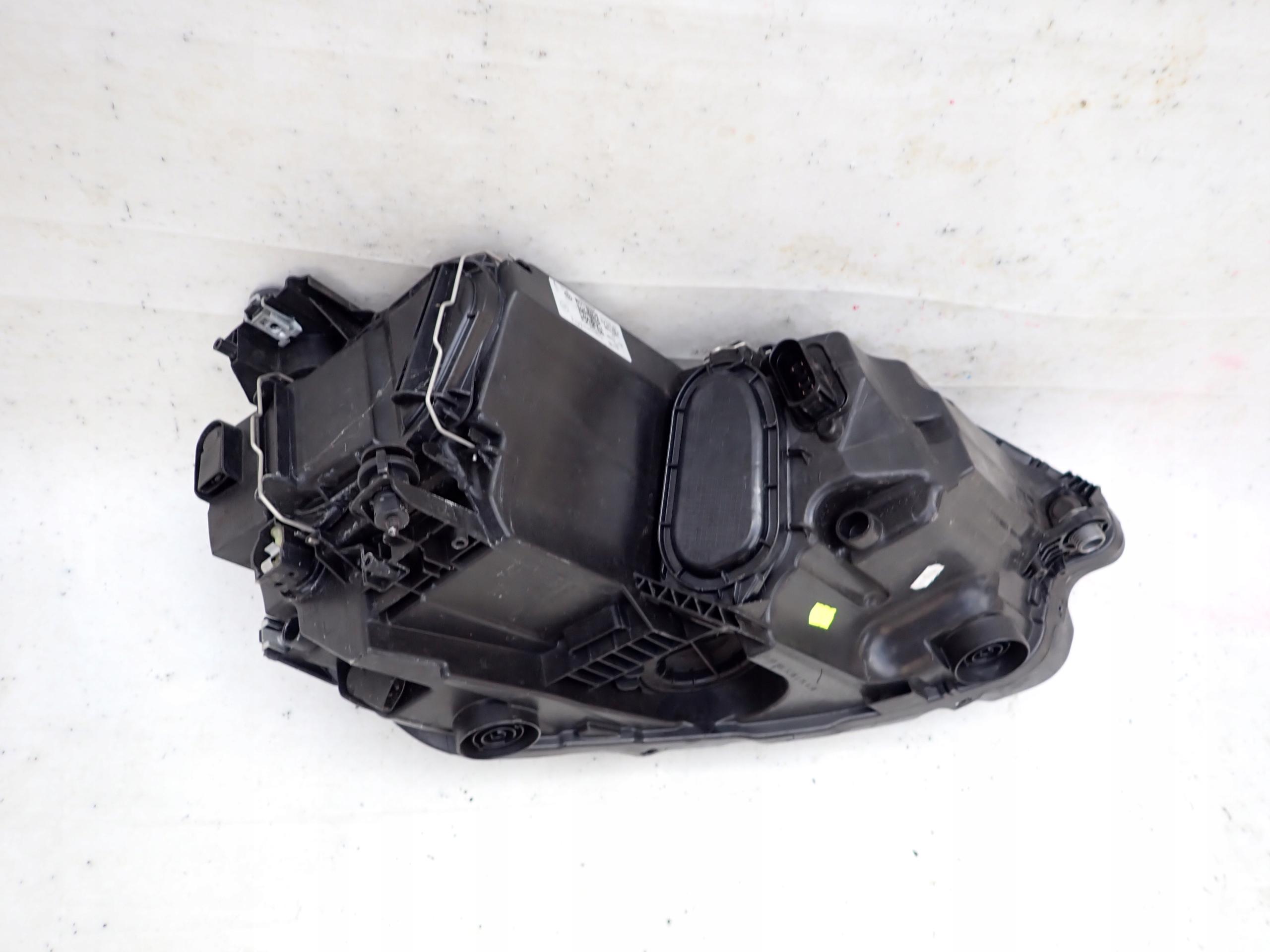 VW SPORTSVAN LIFT 18- light left front front 517941005