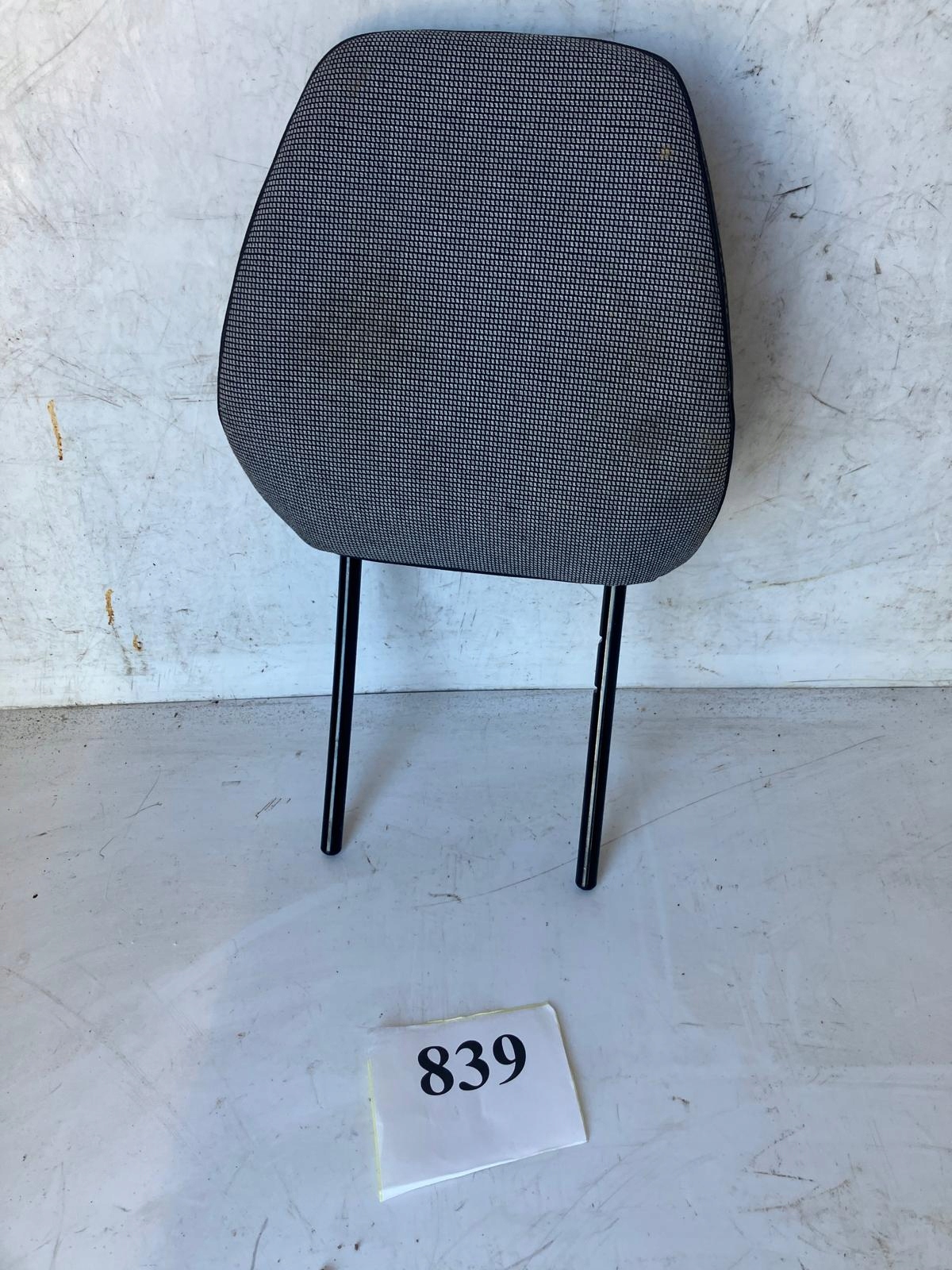 rest seat front right left #839 RENAULT MEGANE V E TECH