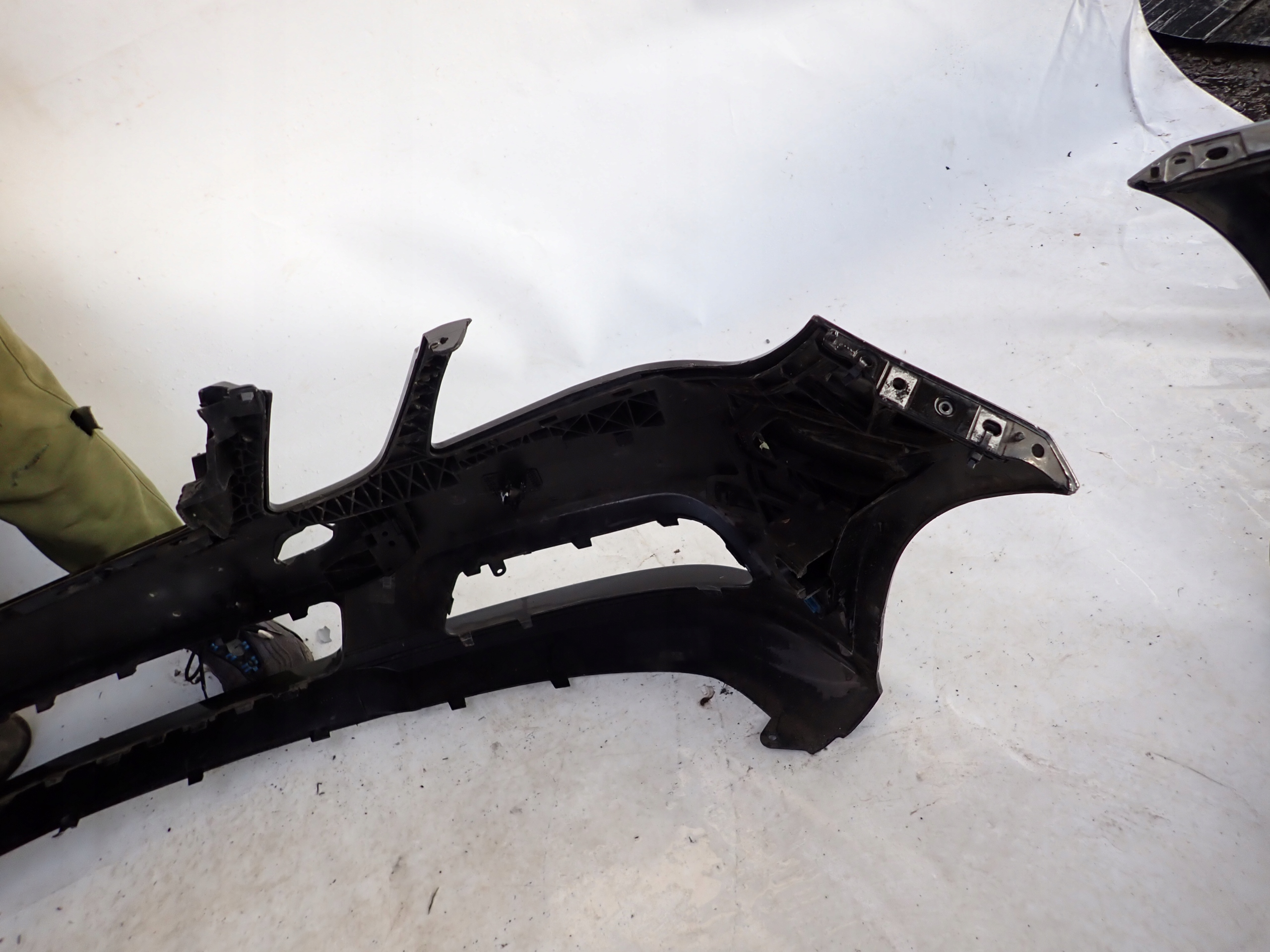 MERCEDES E-KLASA W212 CLASSIC 09-13 bumper front front PDC