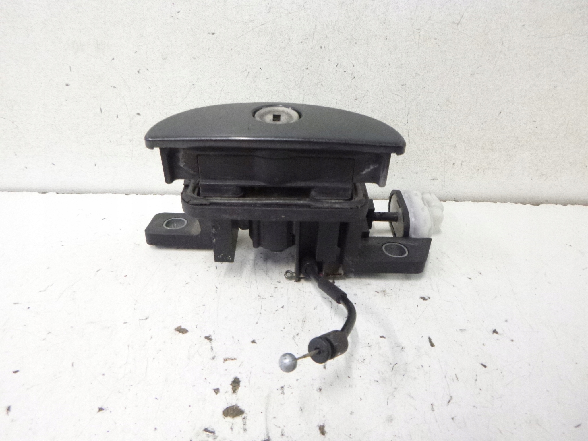Poignée Arrière du capot Mercedes W168 2000r