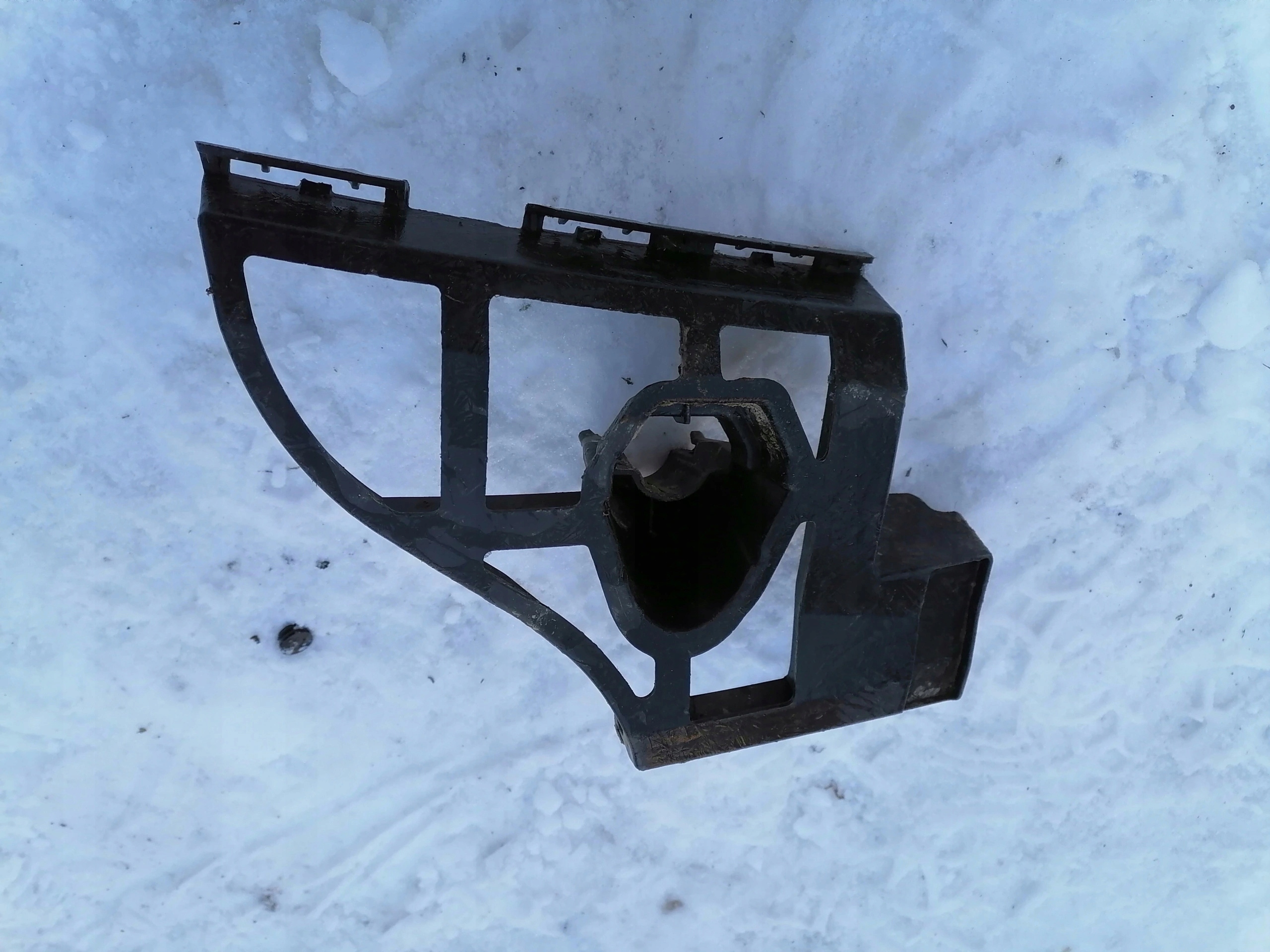 bumper bracket right front SKODA YETI 5L0807056B