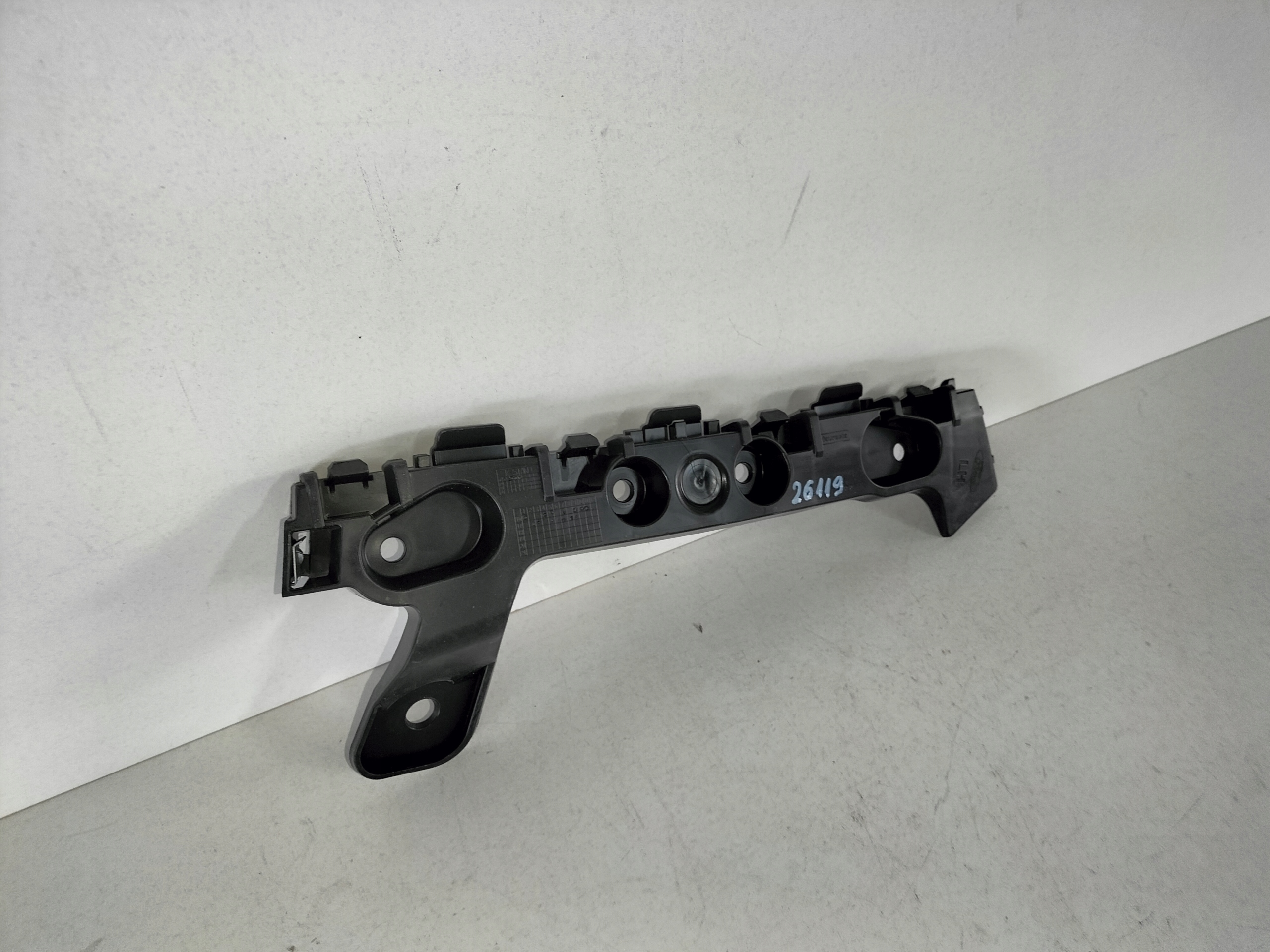 bumper bracket rear part left FORD FIESTA MK8 17