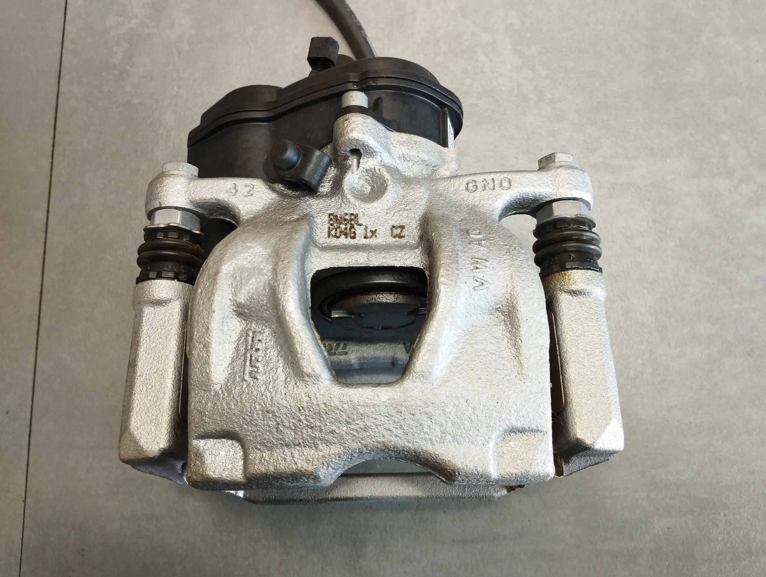 Audi A4 B9 8W caliper right rear part 8W0406BL
