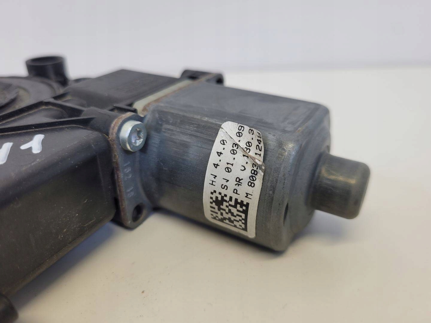 mini motor windows rear part left side Alfa Romeo Stelvio 2017 0130822071