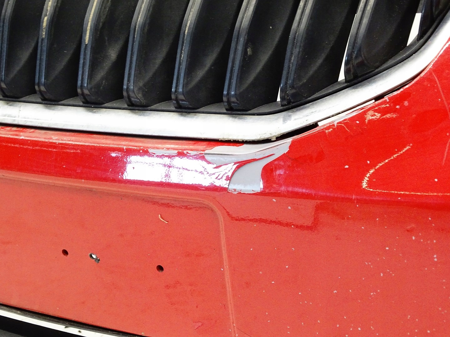 bumper front front grille SKODA OCTAVIA III LF3K